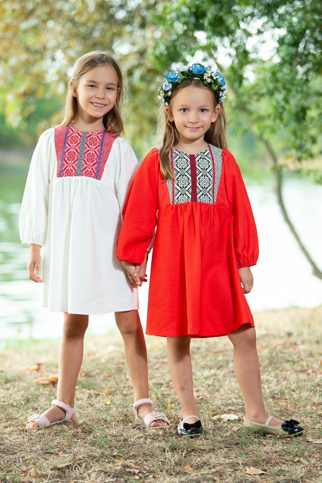 Rochita traditionala fetite rosie Olimpia 8 - 15 ani