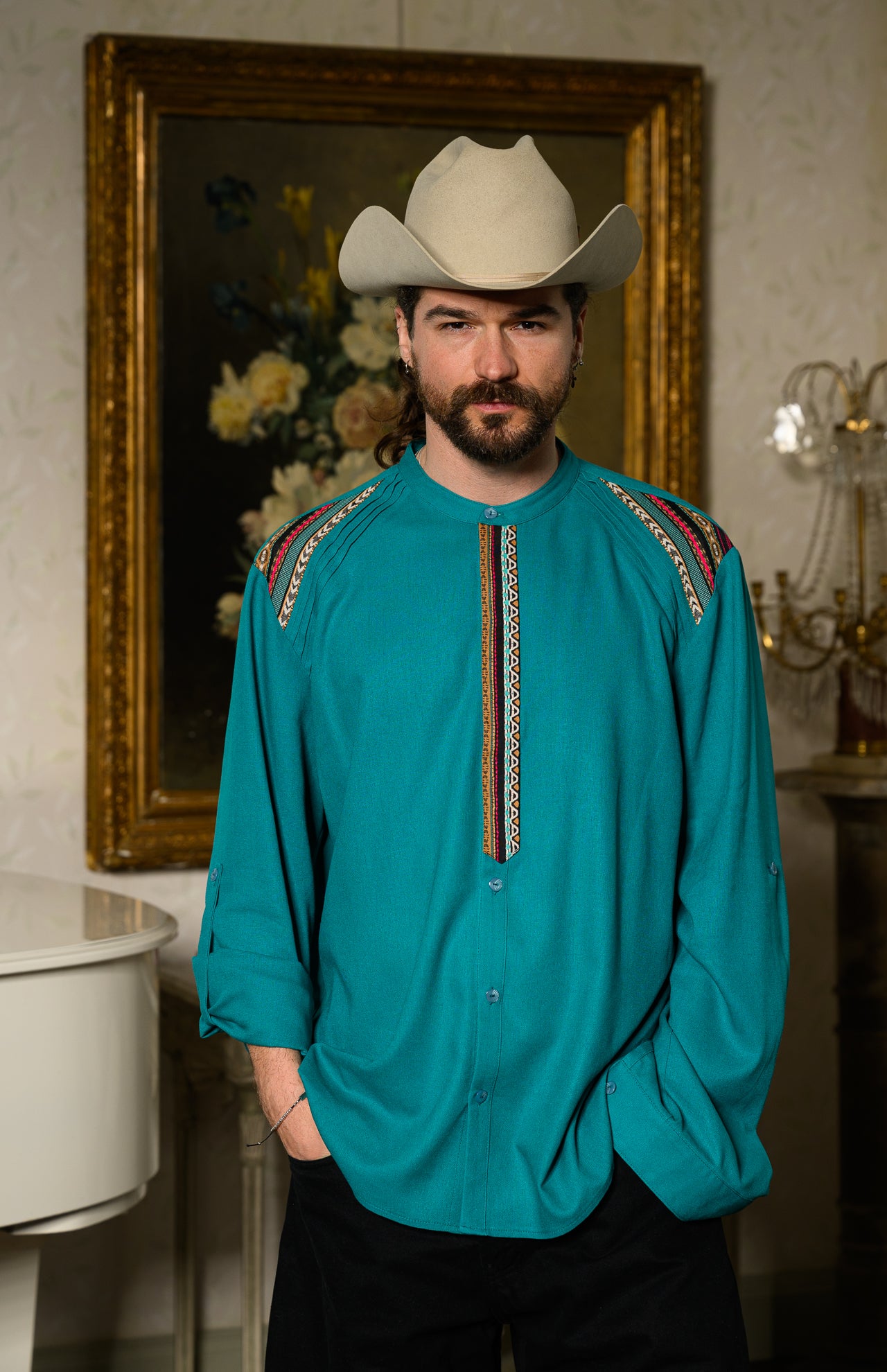 Cămașă bărbătească turcoaz cu motive tradiționale