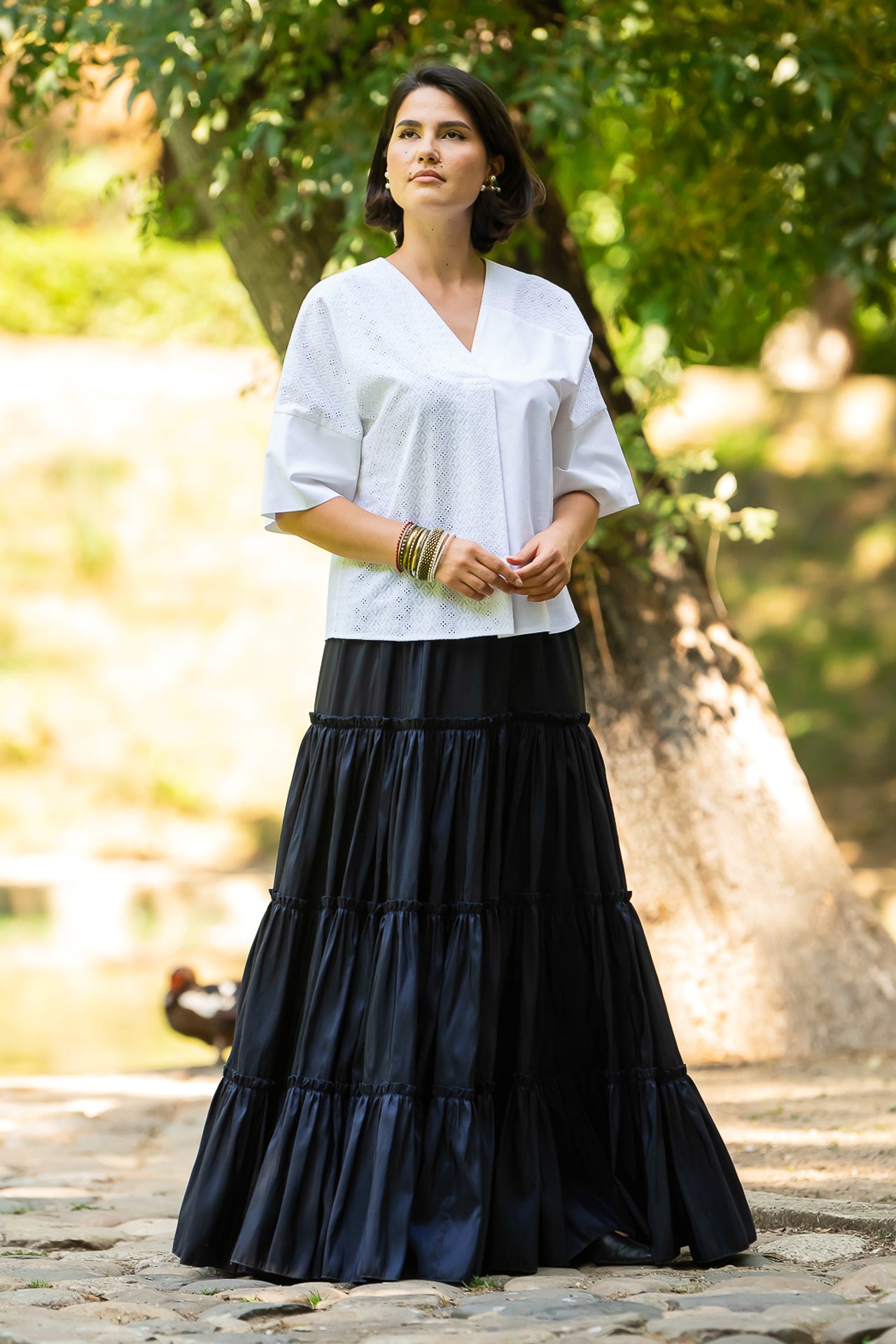 Fusta bleumarin din tafta boho cu volane