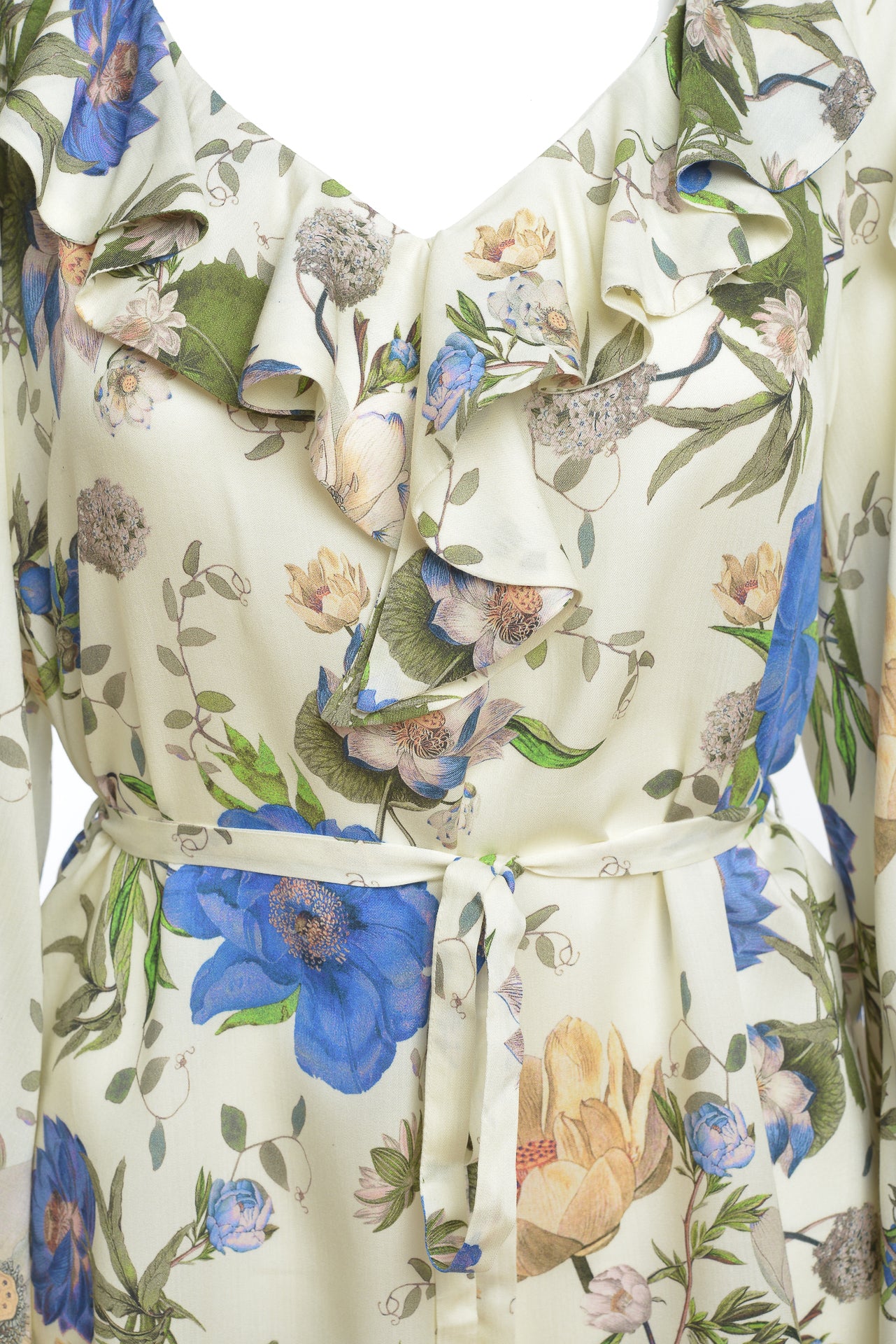 Bluza Carolina ivoar cu umeri decupați și volane duble