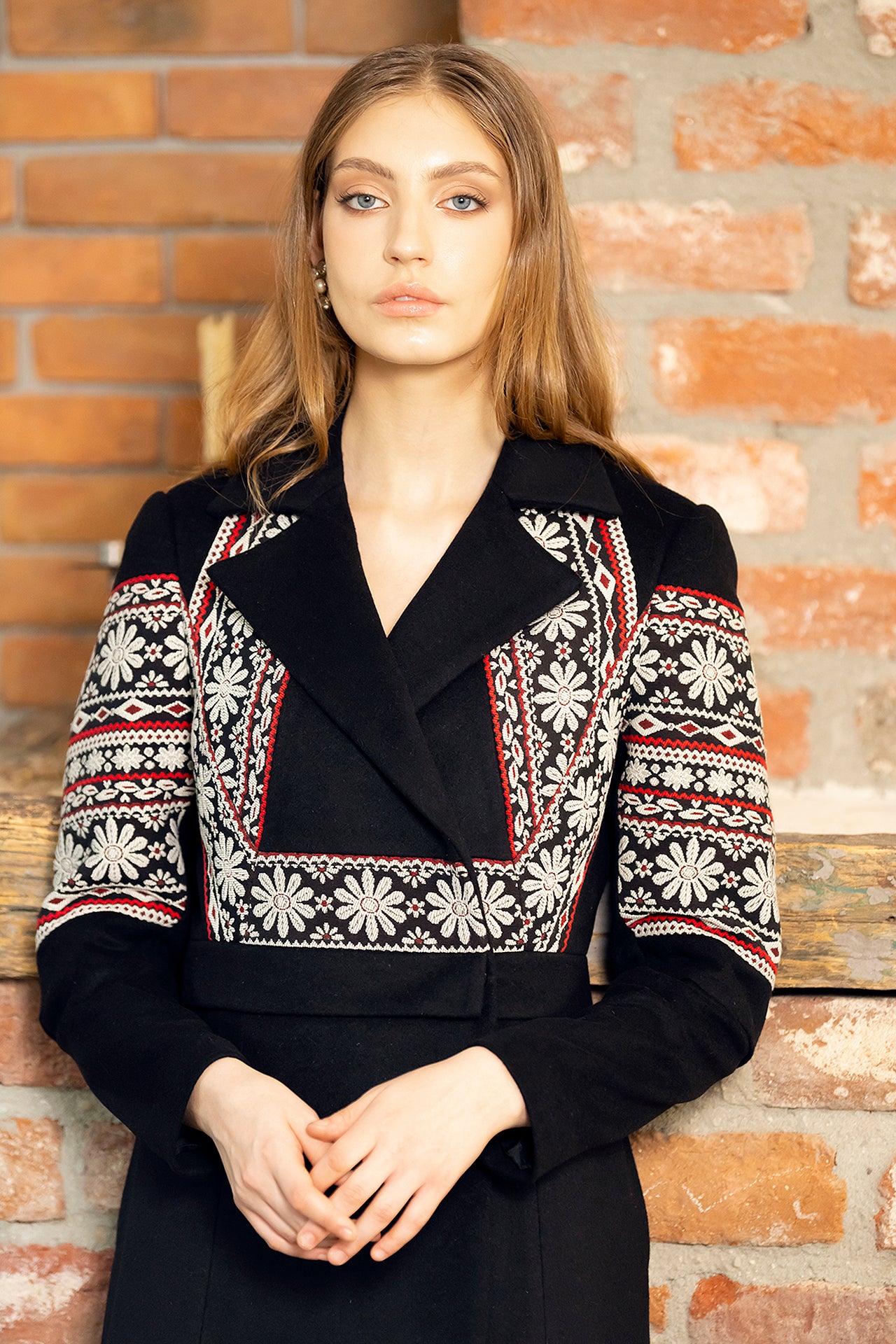 Pardesiu Lung Din Stofa De Lana Si Jacquard Tesut Carina