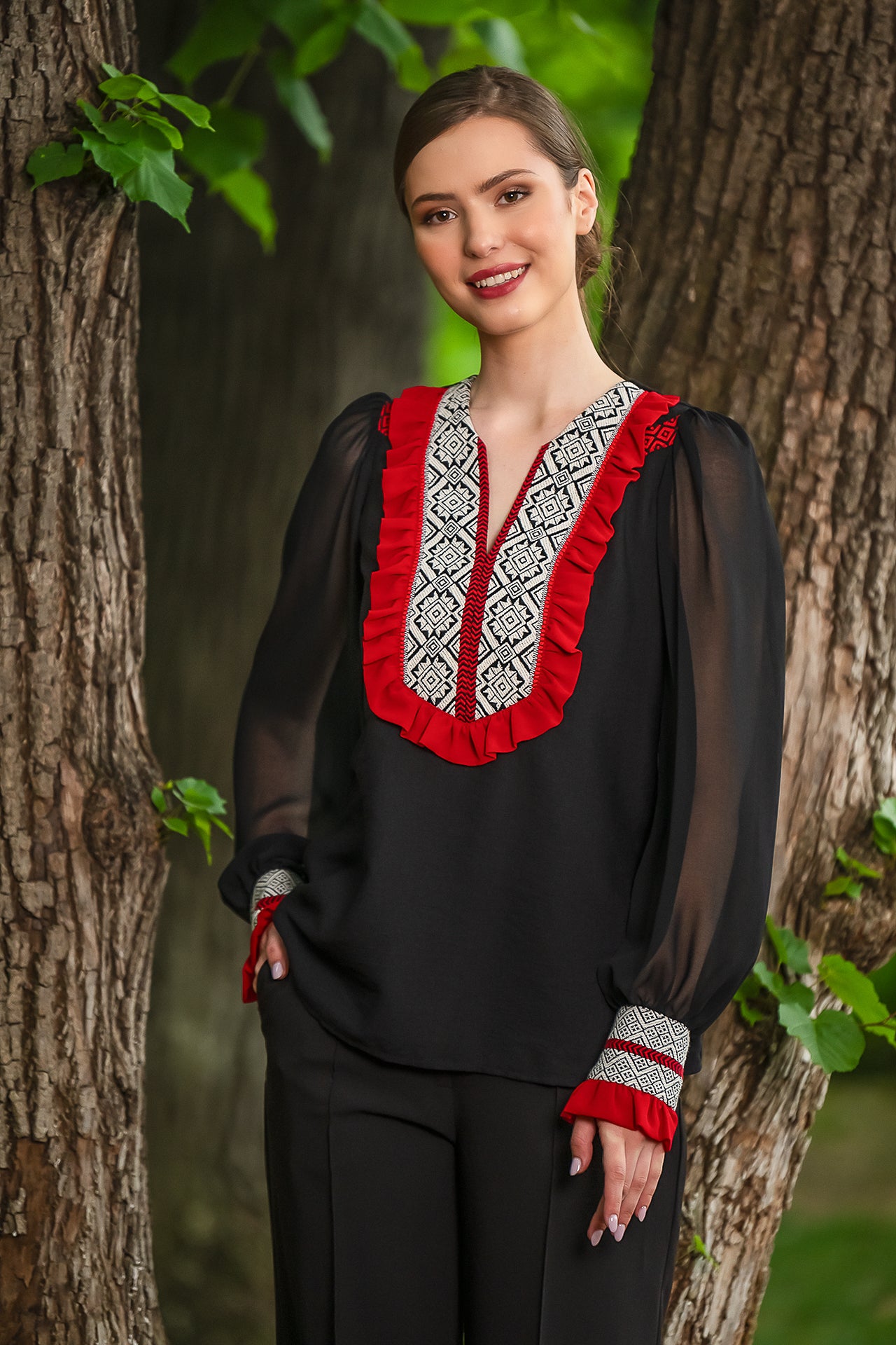 Camasa Neagra Izabela