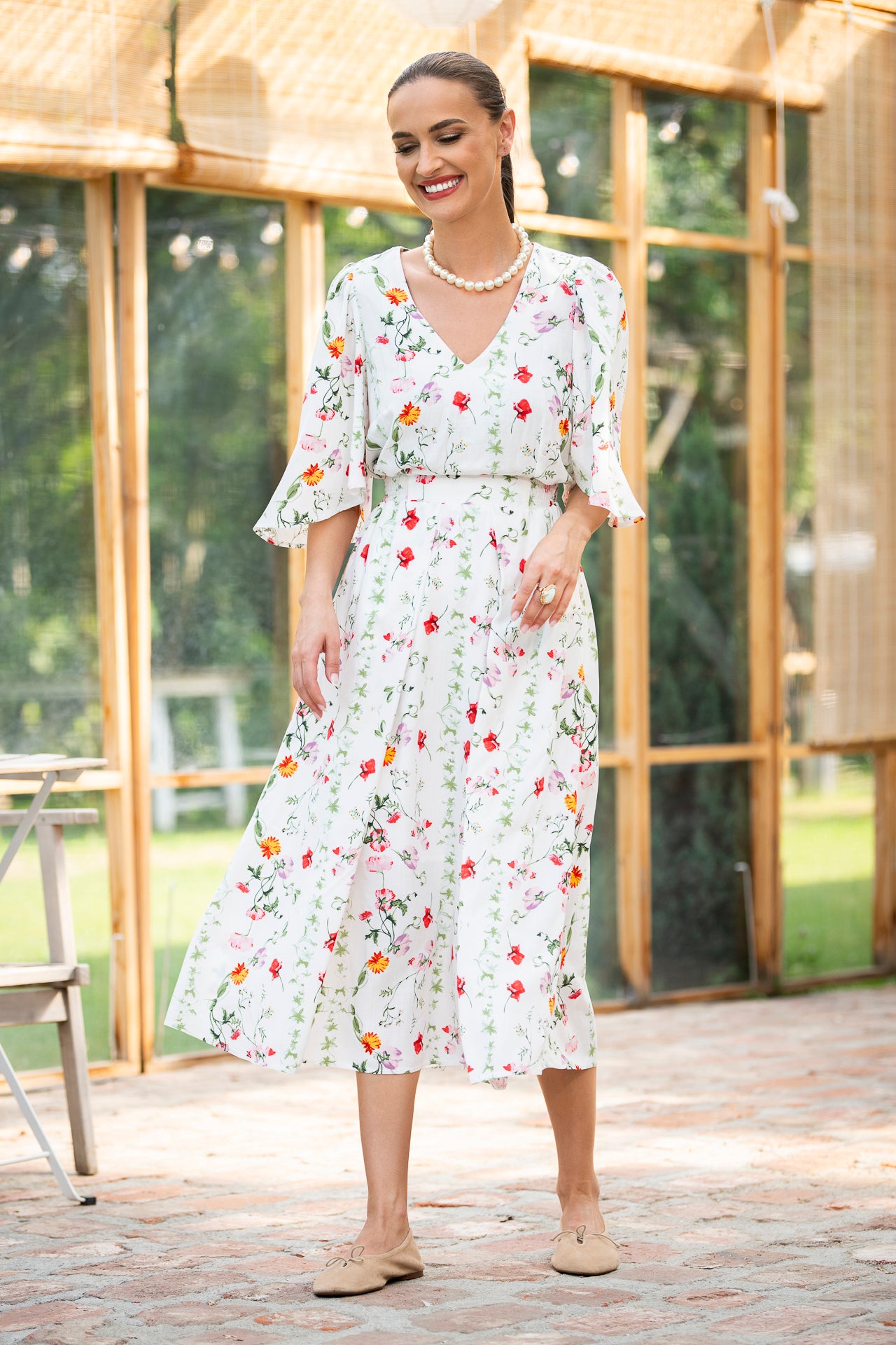 Rochia midi din viscoza alba cu flori Ana