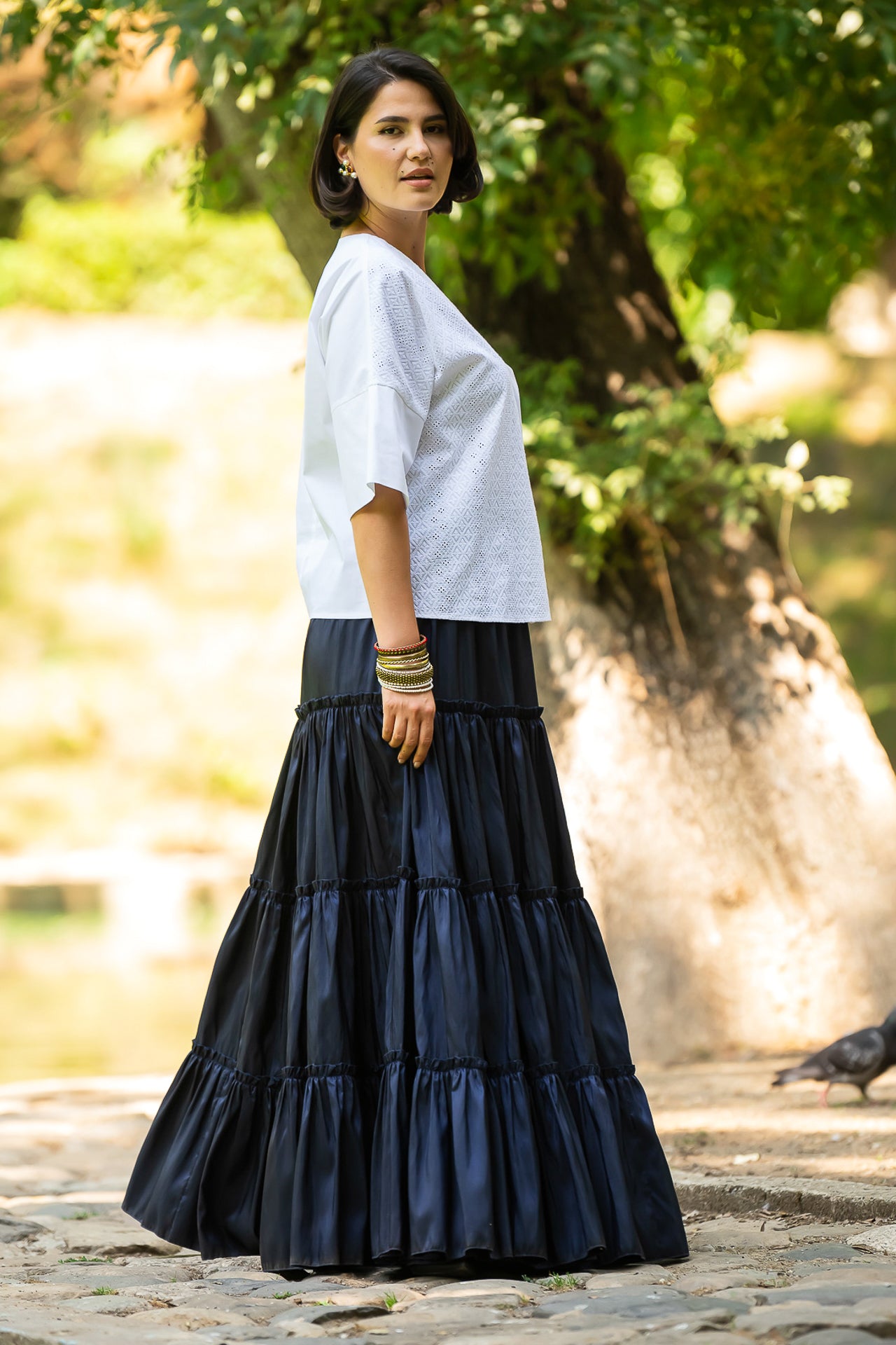 Fusta bleumarin din tafta boho cu volane