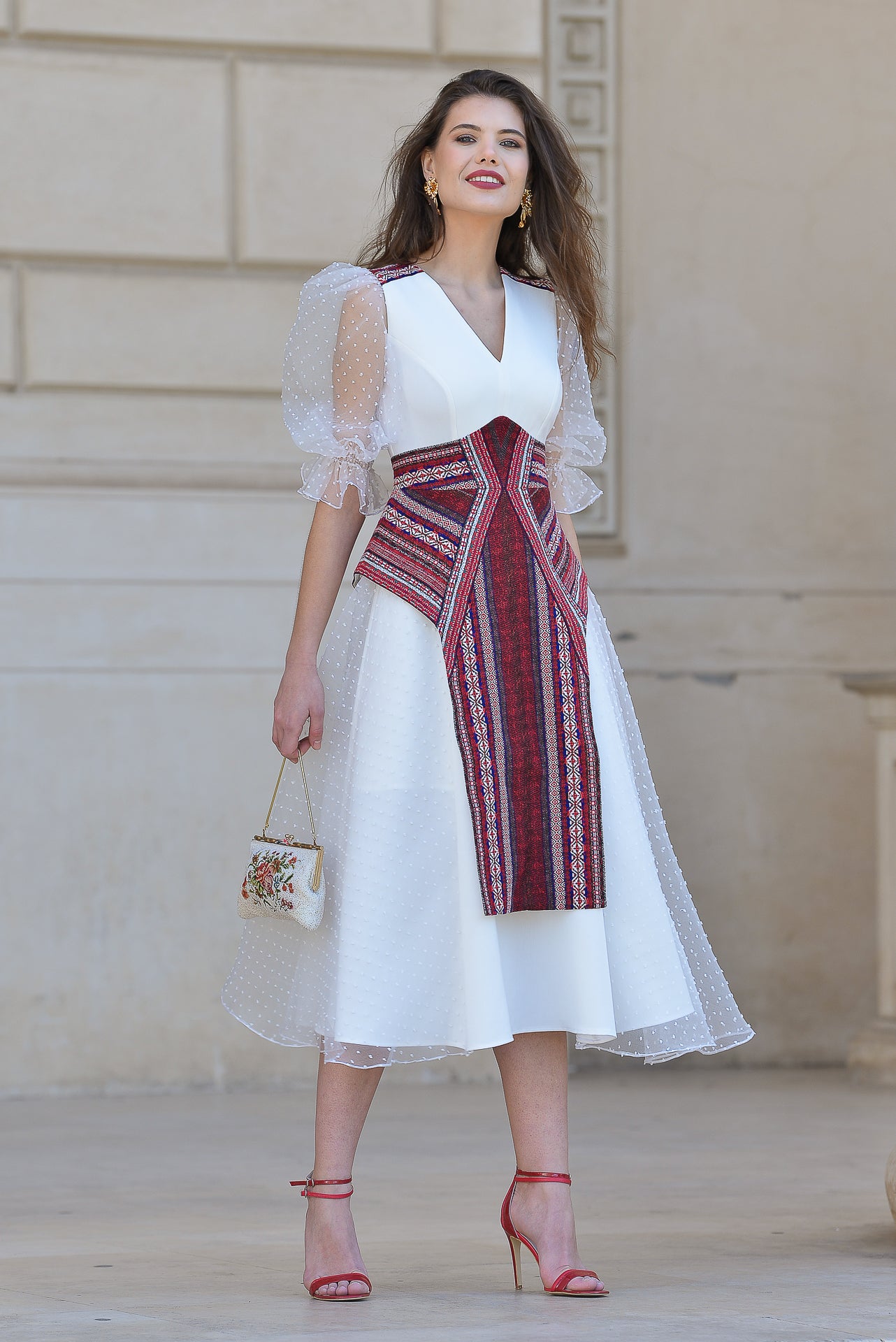 Rochia Mireasa stilizata Magda