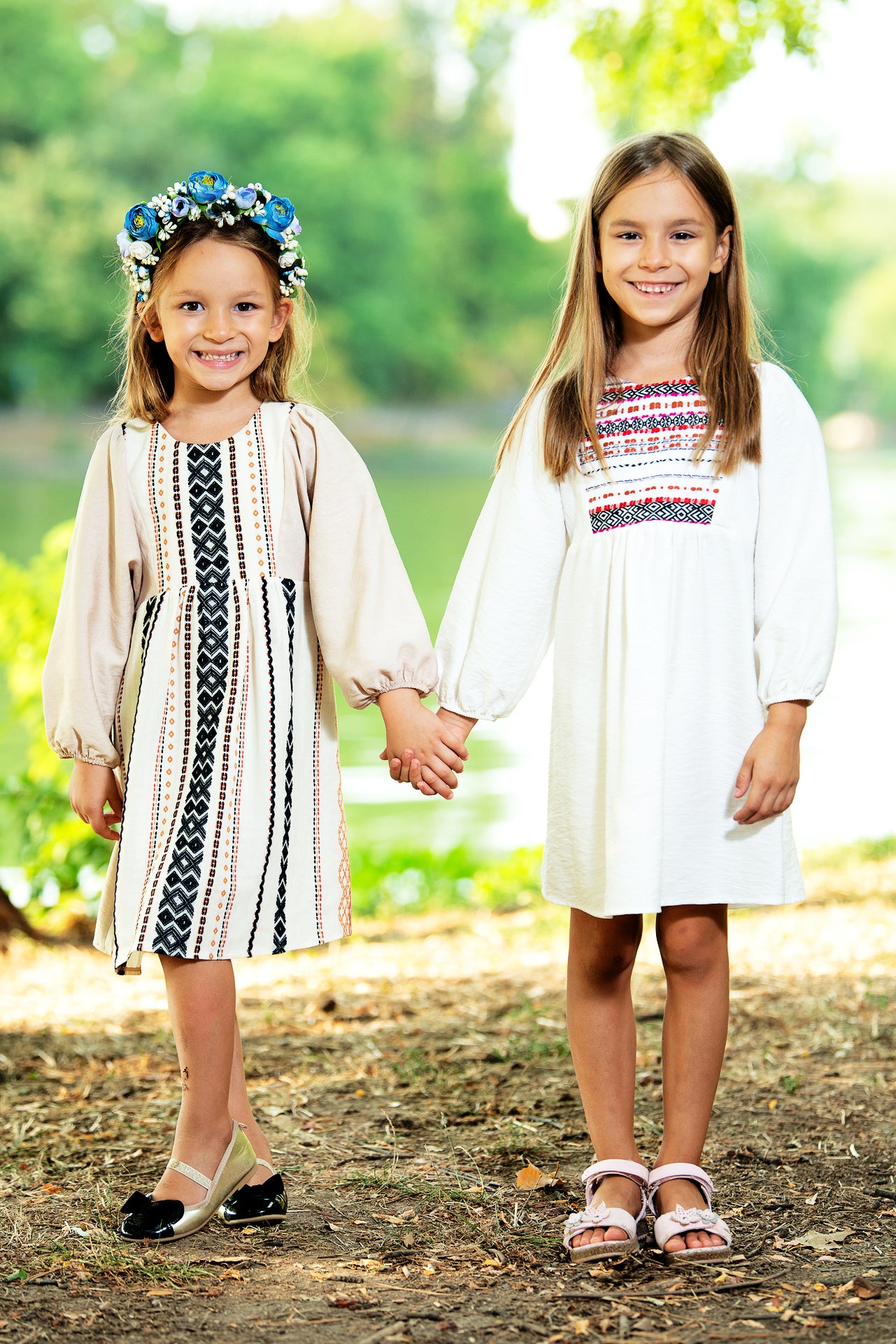 Rochita traditionala fetite Smaranda 9 luni - 7 ani