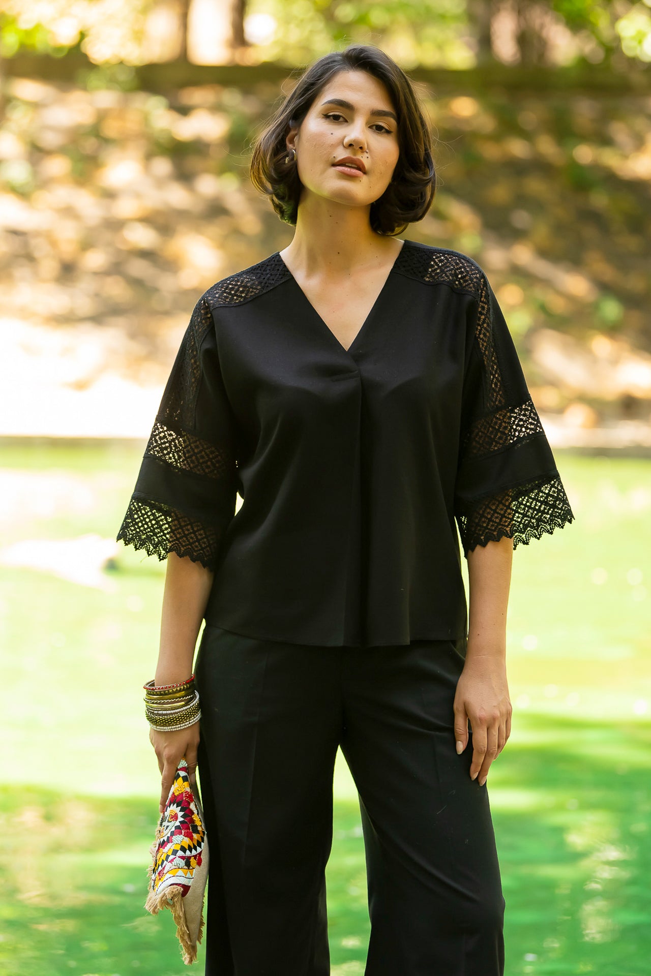 Bluza chimono neagra cu dantela traditionala