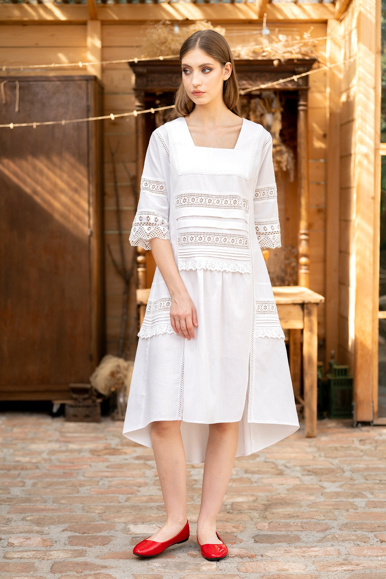 Rochie Alba Din In Si Dantela Traditionala