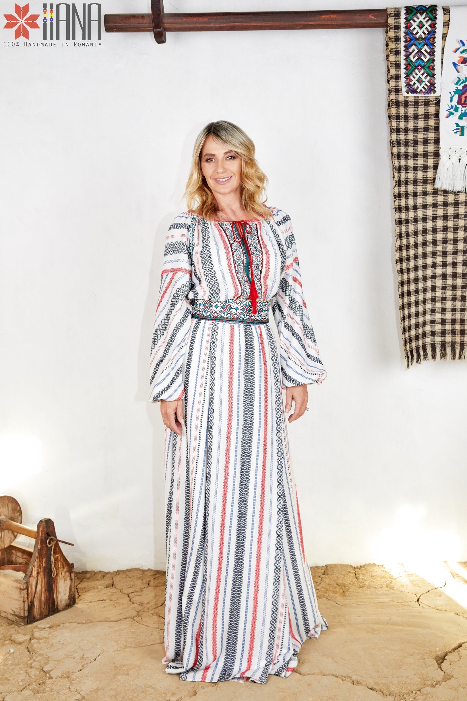 Rochie Ie Traditionala Populara de Mireasa Pentru Nunta