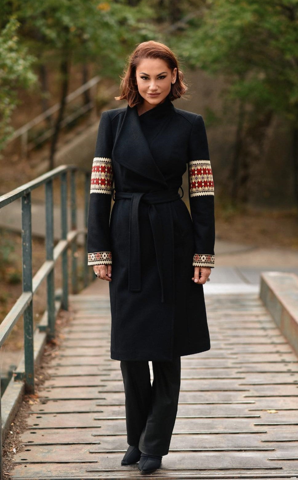 Palton Midi cu Motive Traditionale