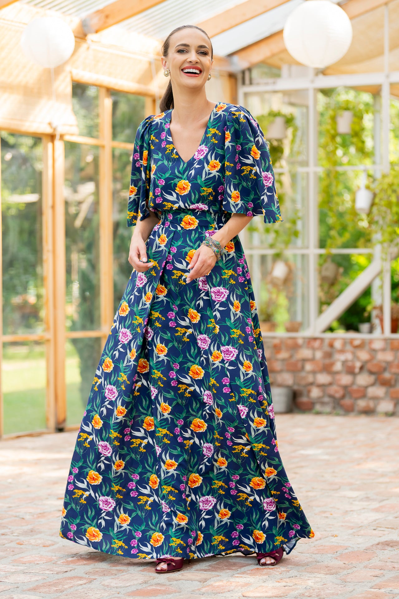 Rochia lungă bleumarin cu flori Rita