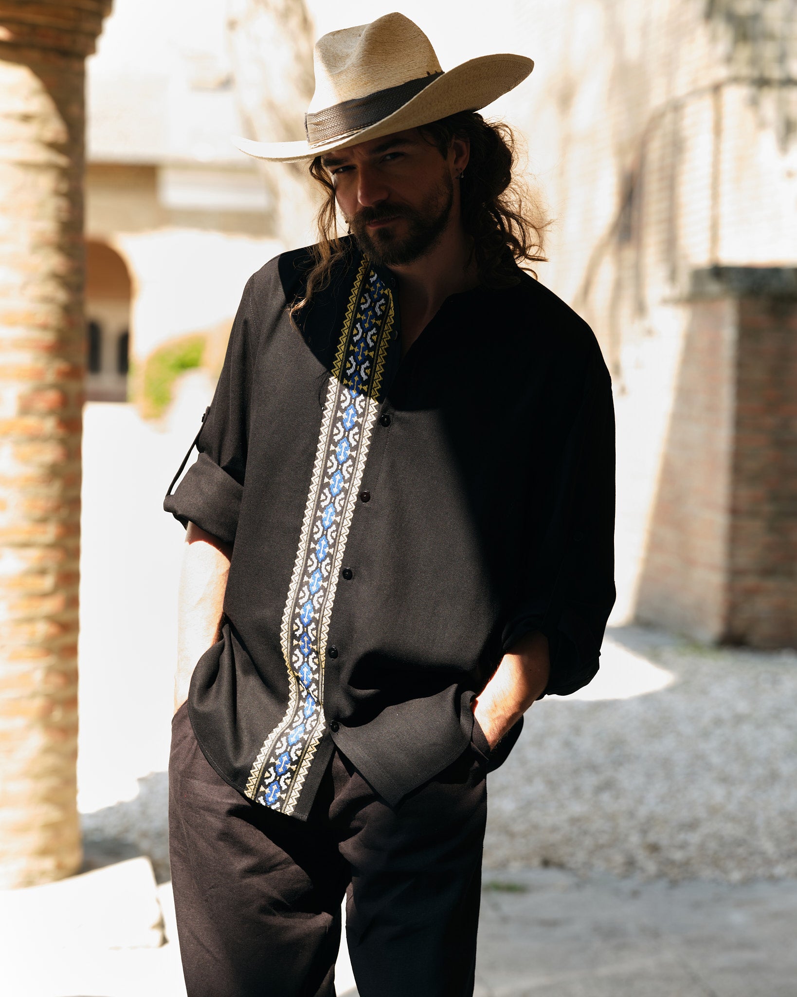 Camasa Barbateasca Moderna Varahil cu Motive Populare