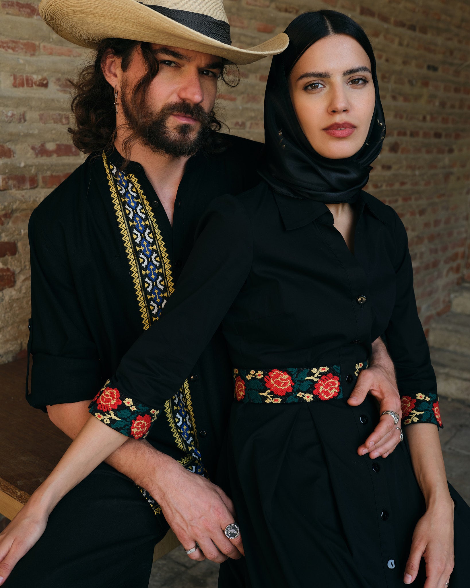 Camasa Barbateasca Moderna Varahil cu Motive Populare