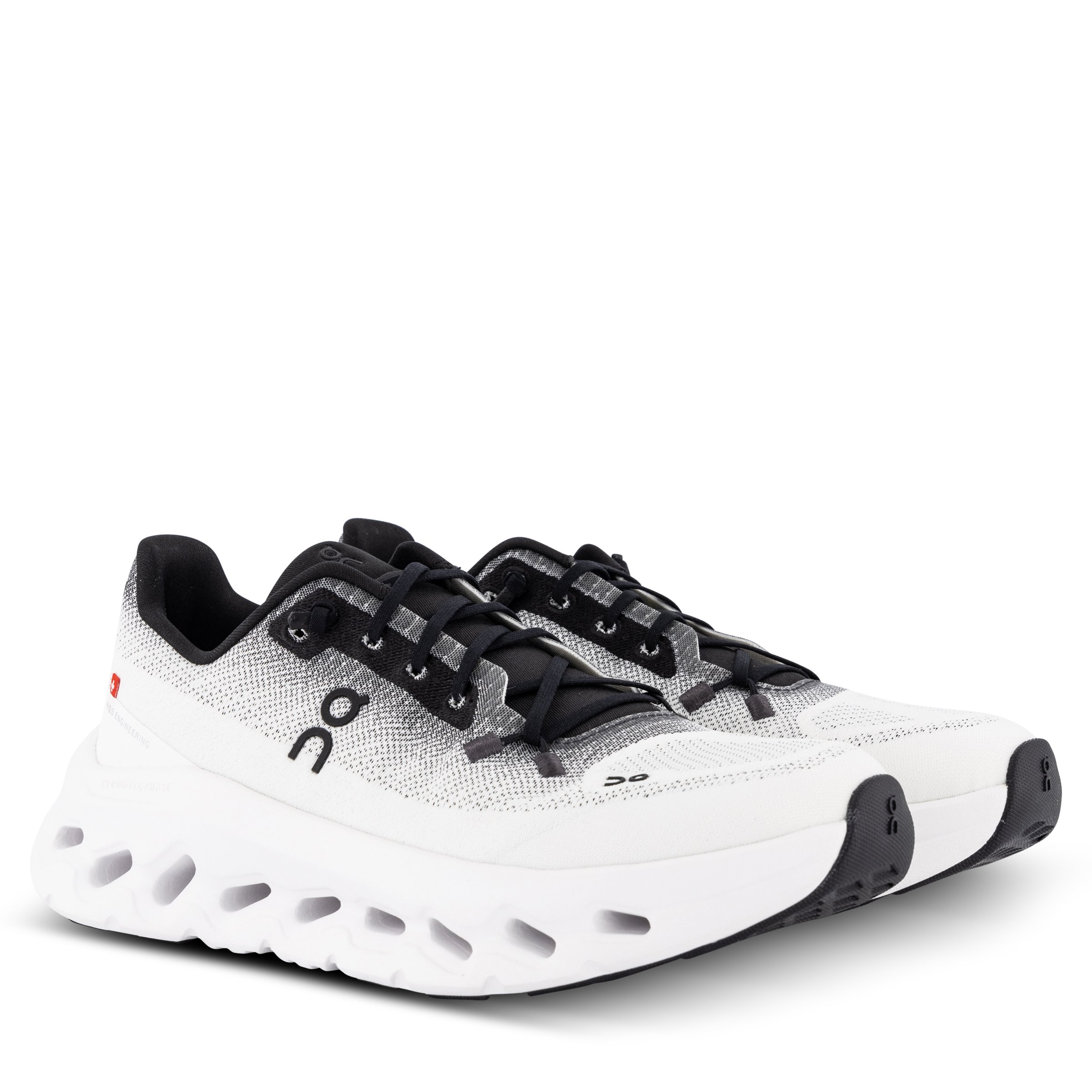 On Running Shoes Cloudtilt Womens