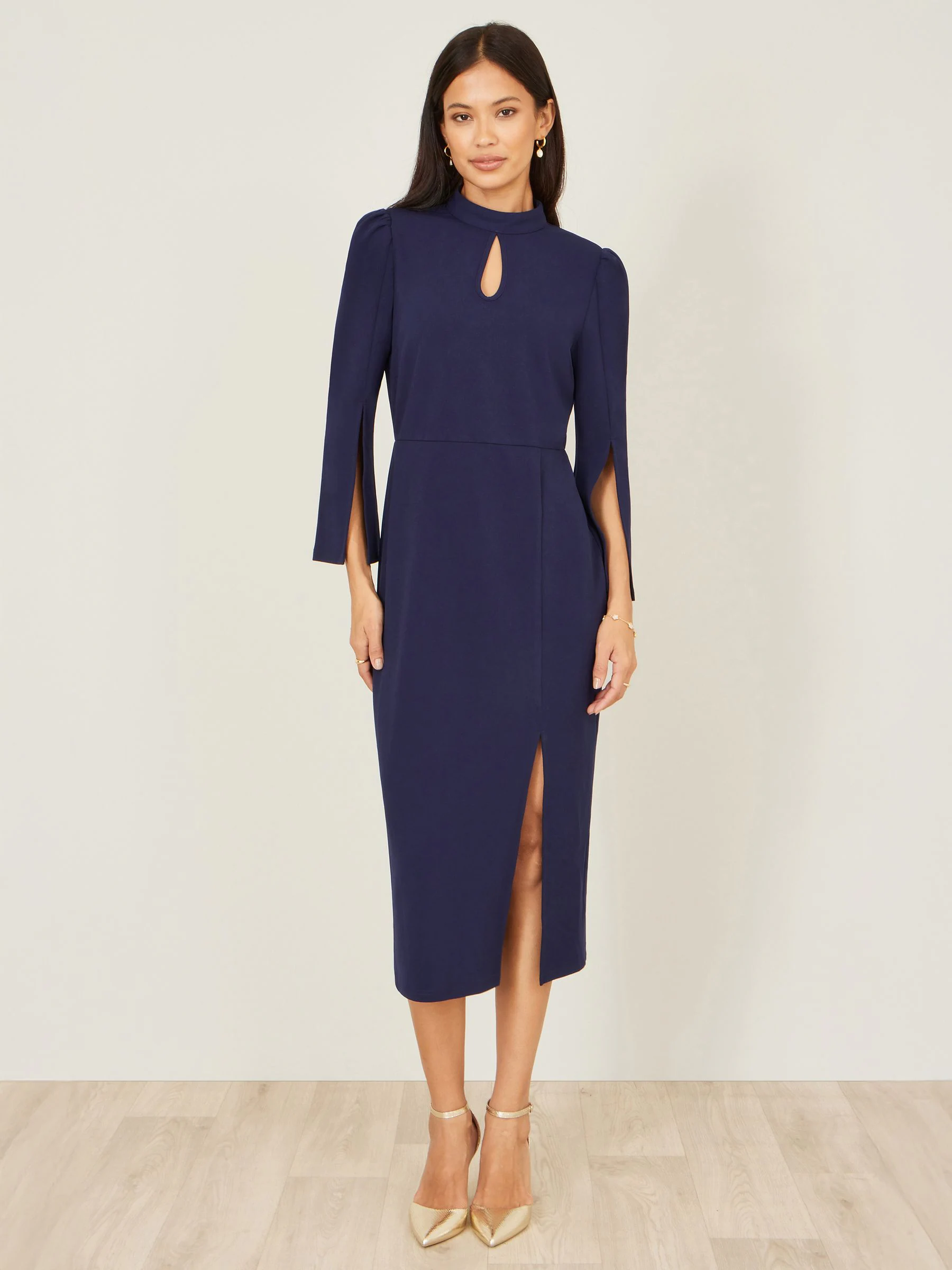 Yumi Blue Fitted Midi Dress With Flute Sleeves