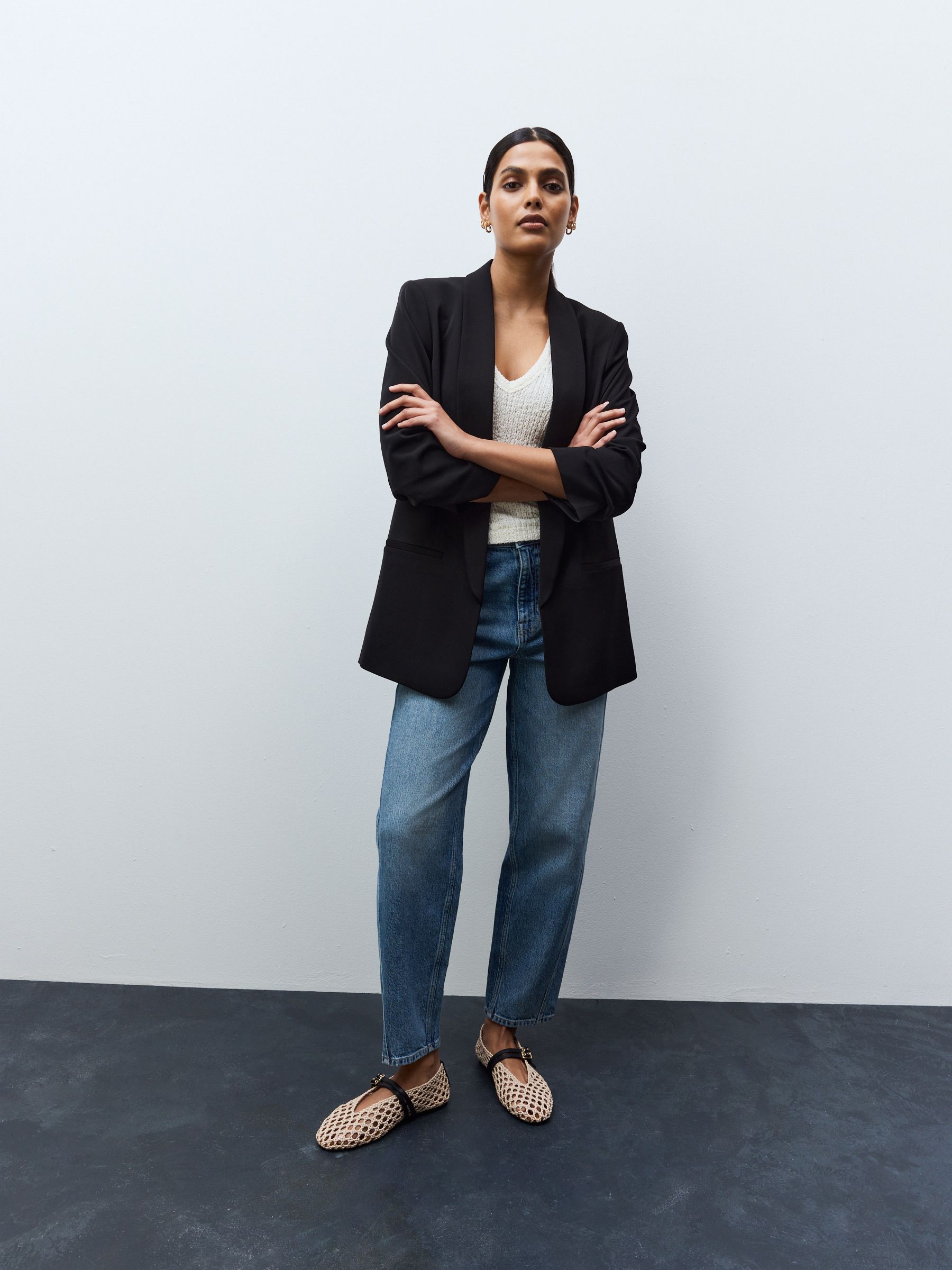 Black Relaxed Ruched Sleeve Blazer