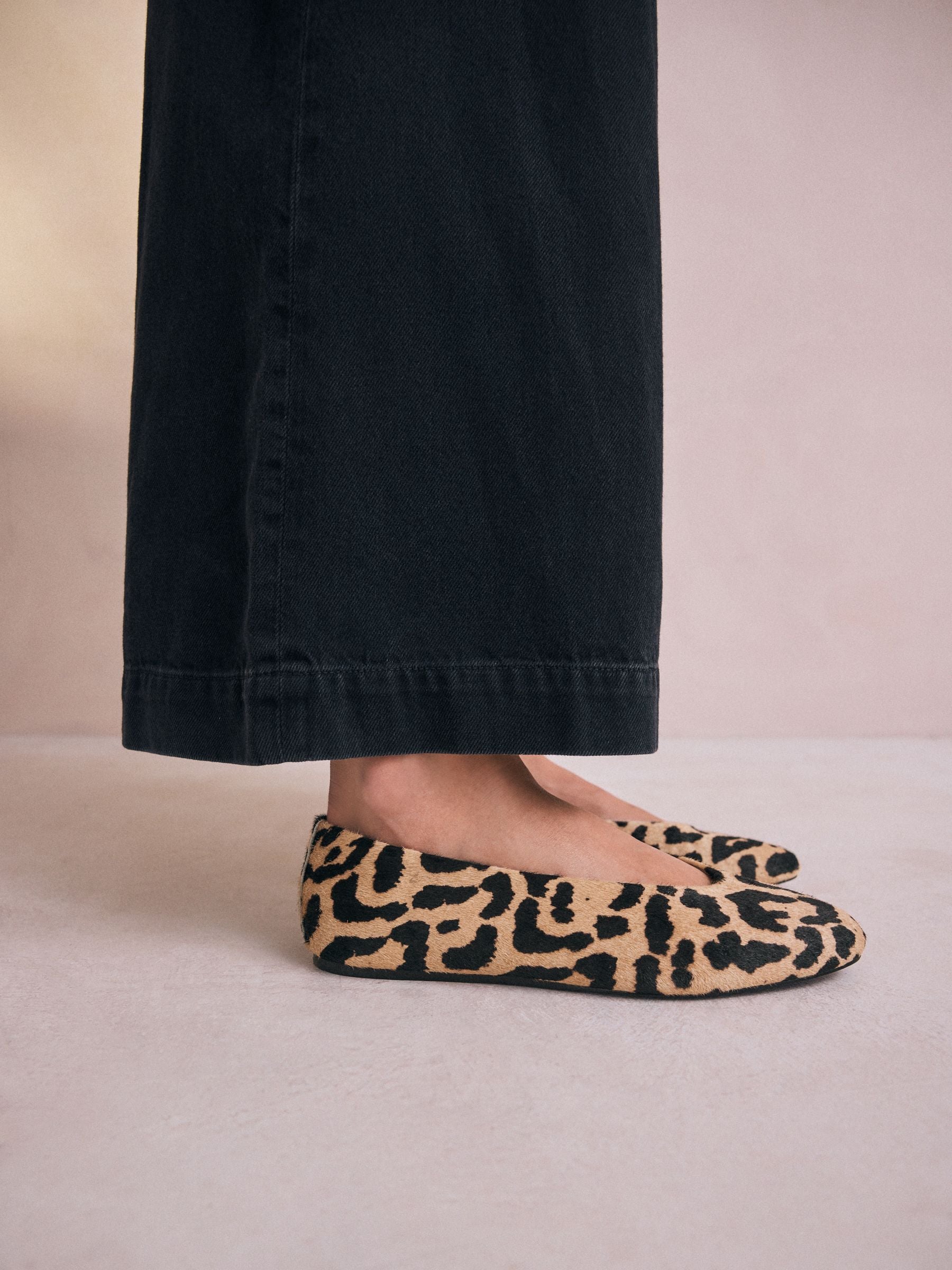 Leopard Print Standard/Wide Fit Leather Round Toe Ballerinas