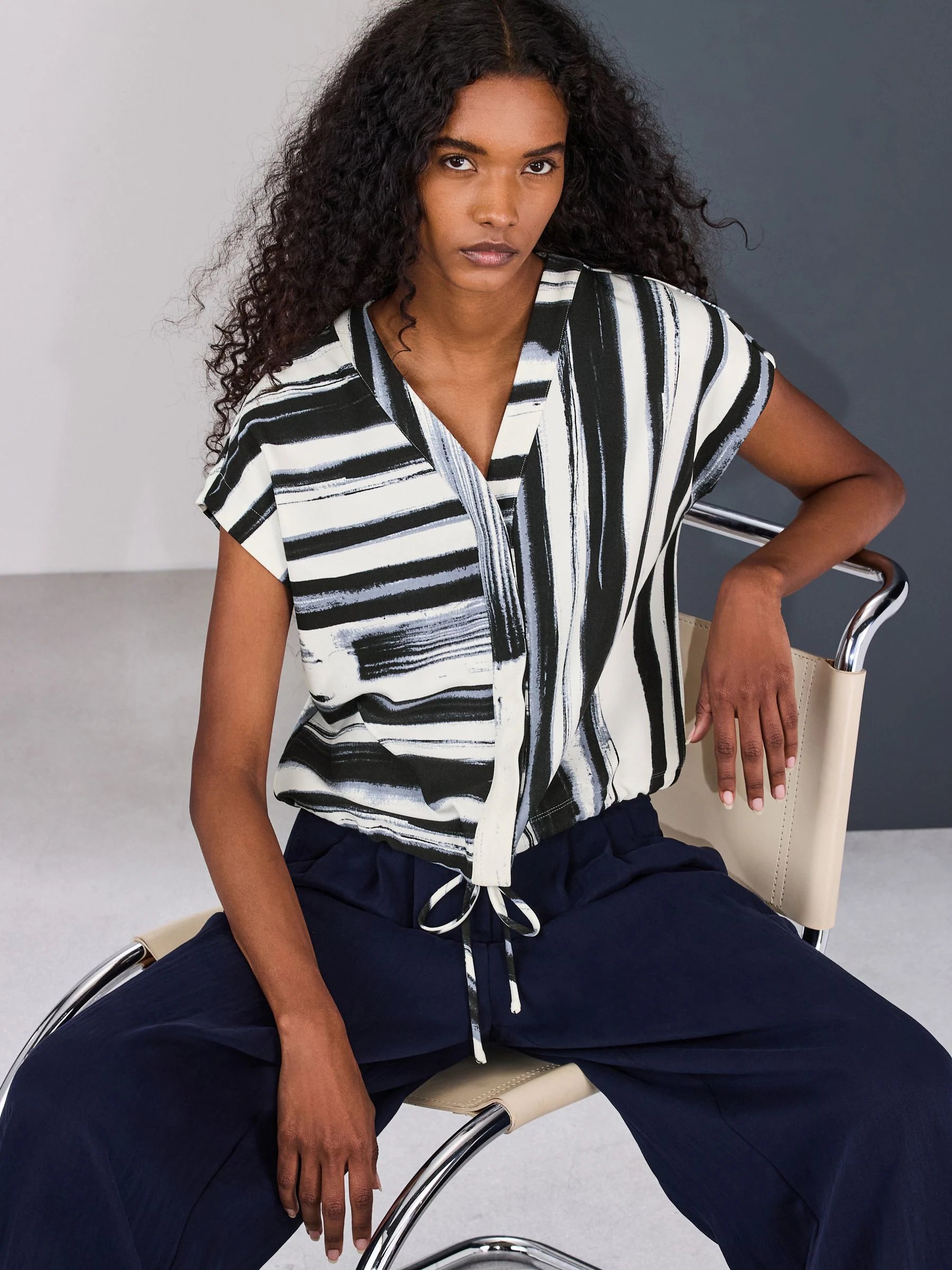 Navy/Black/White V-Neck Short Sleeved Tie Waist Top