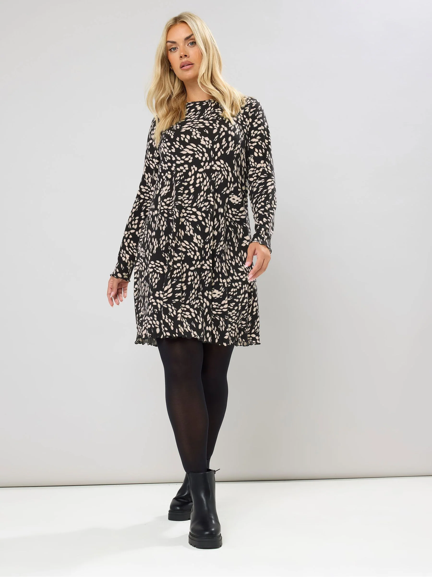Yours Curve Black Printed Ribbed Tunic