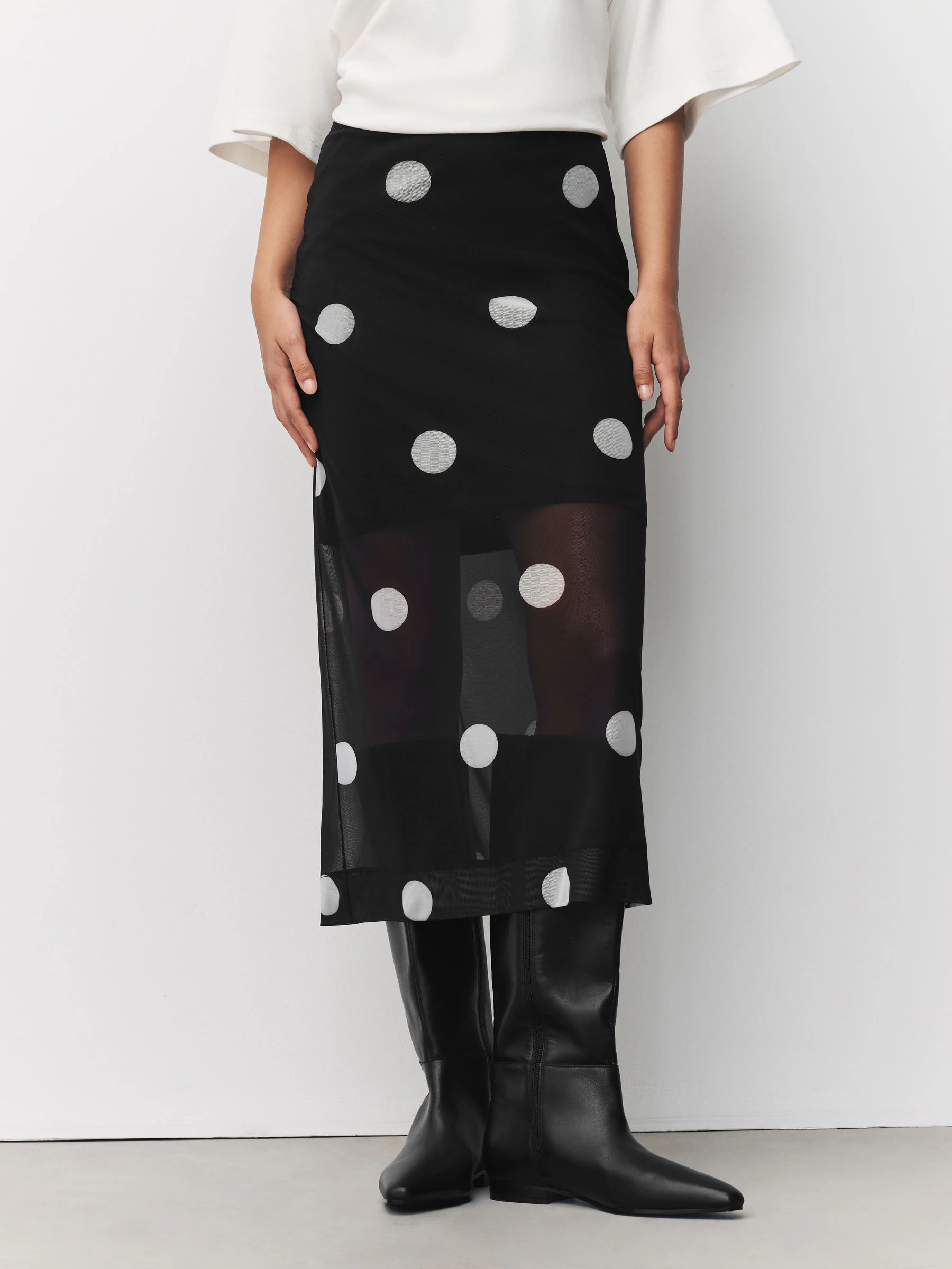 Black/White Spot Mesh Midi Pencil Skirt