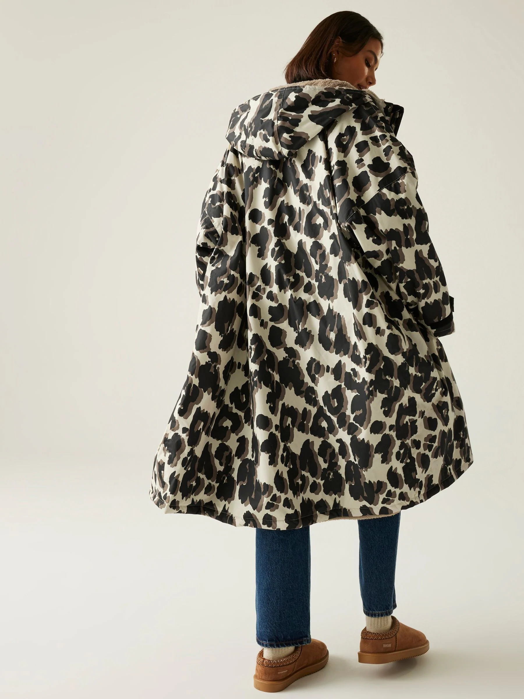 Regatta Natural Adult Waterproof Changing Robe