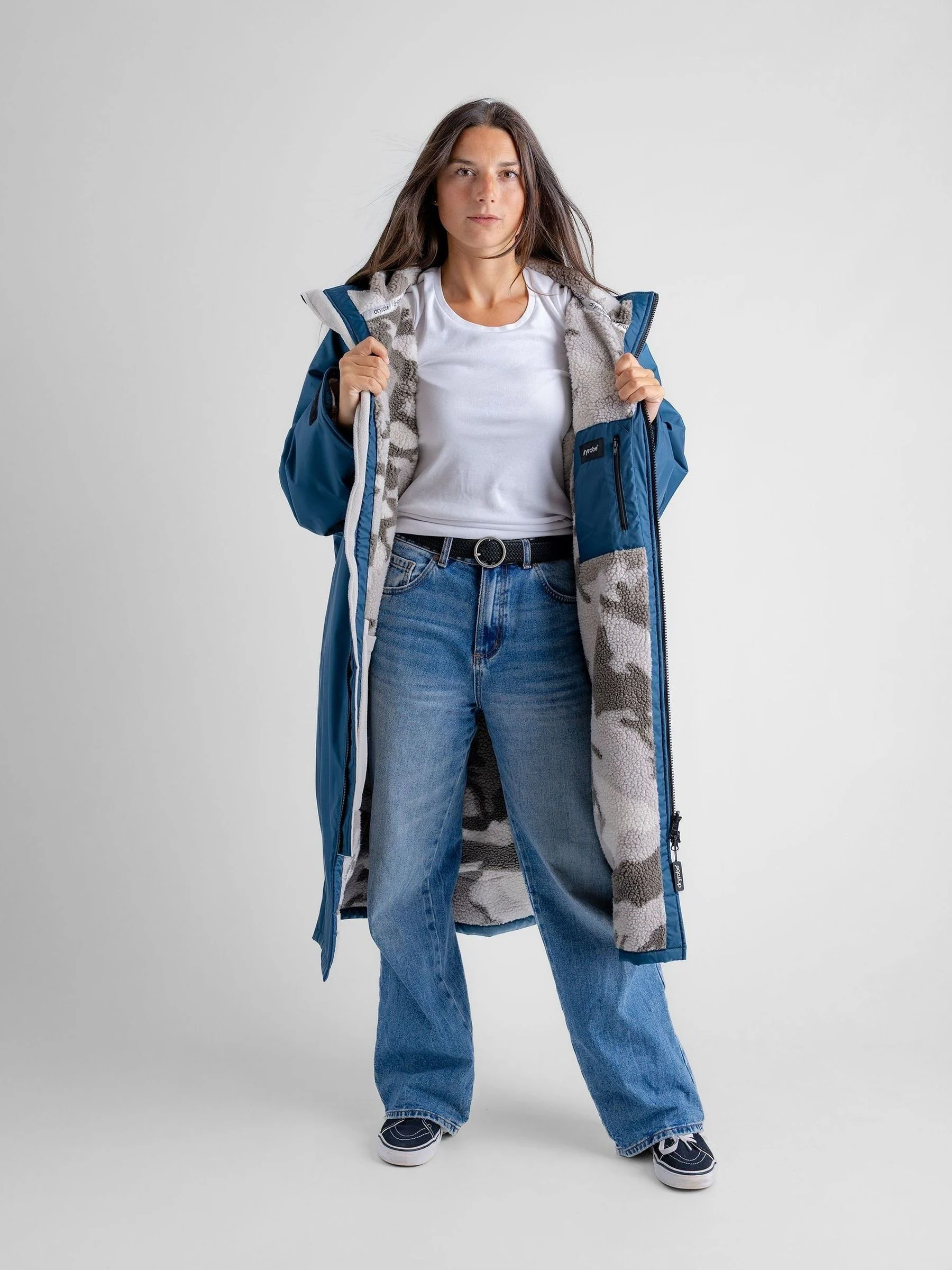 dryrobe Aqua Blue Advance Adult Long Sleeve Changing Coats