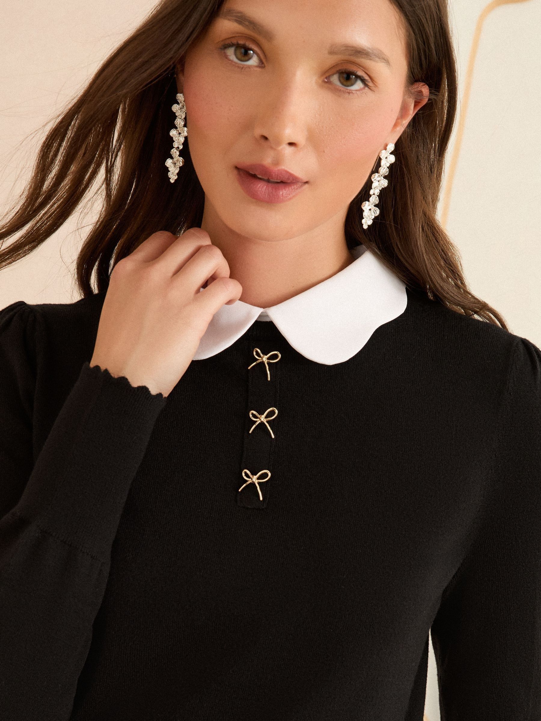 Love & Roses Black Scallop Woven Collar Knit Jumper