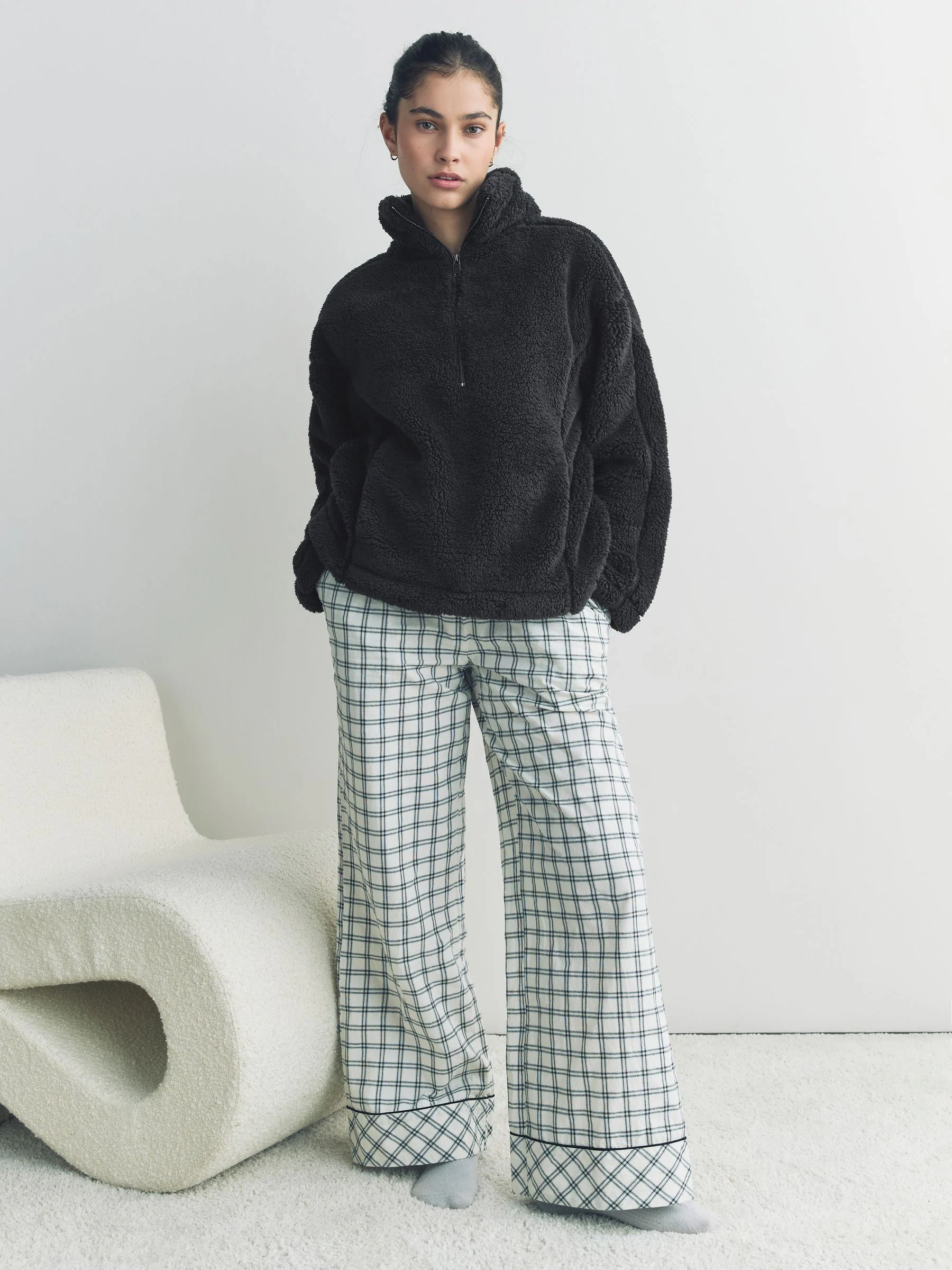 Black Borg Half Zip Fleece