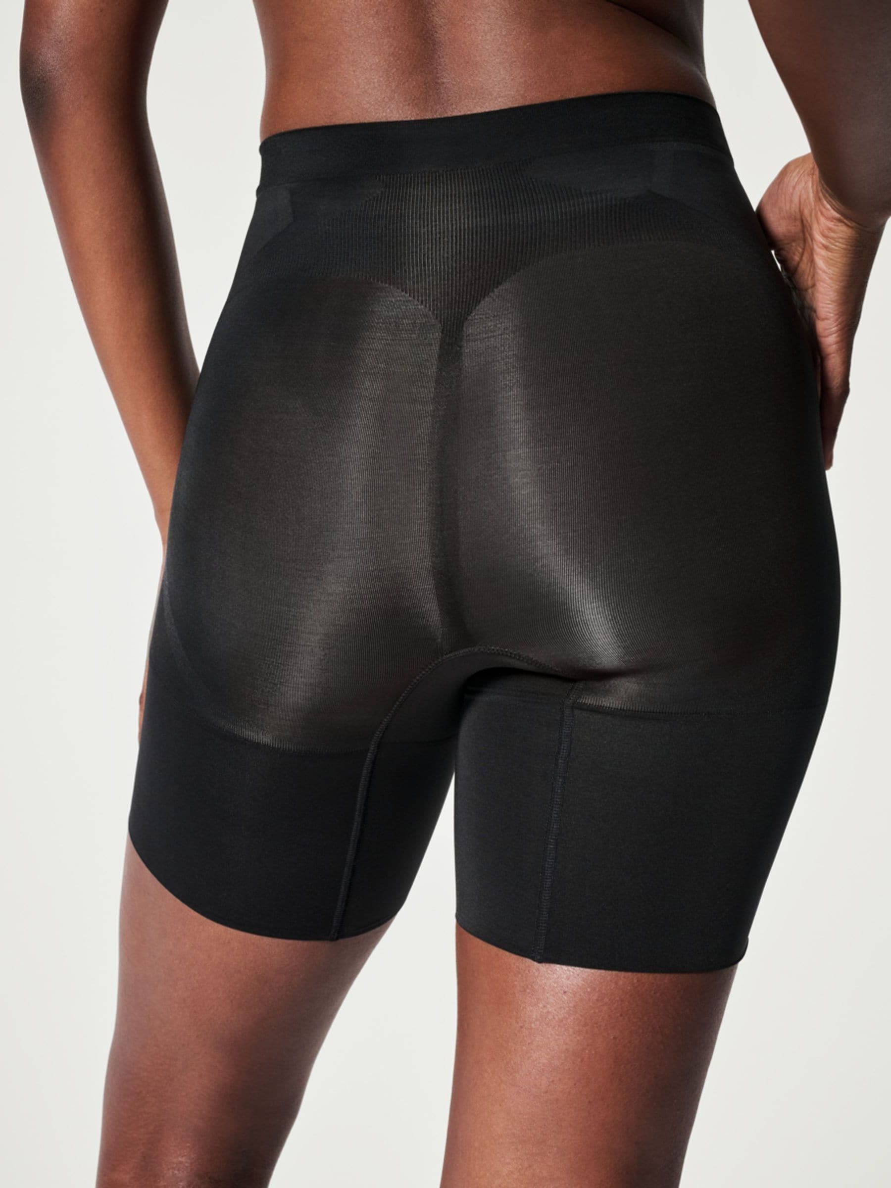 SPANX Black High Waist SPANXsculpt™ OnCore High-Waisted Mid-Thigh Short