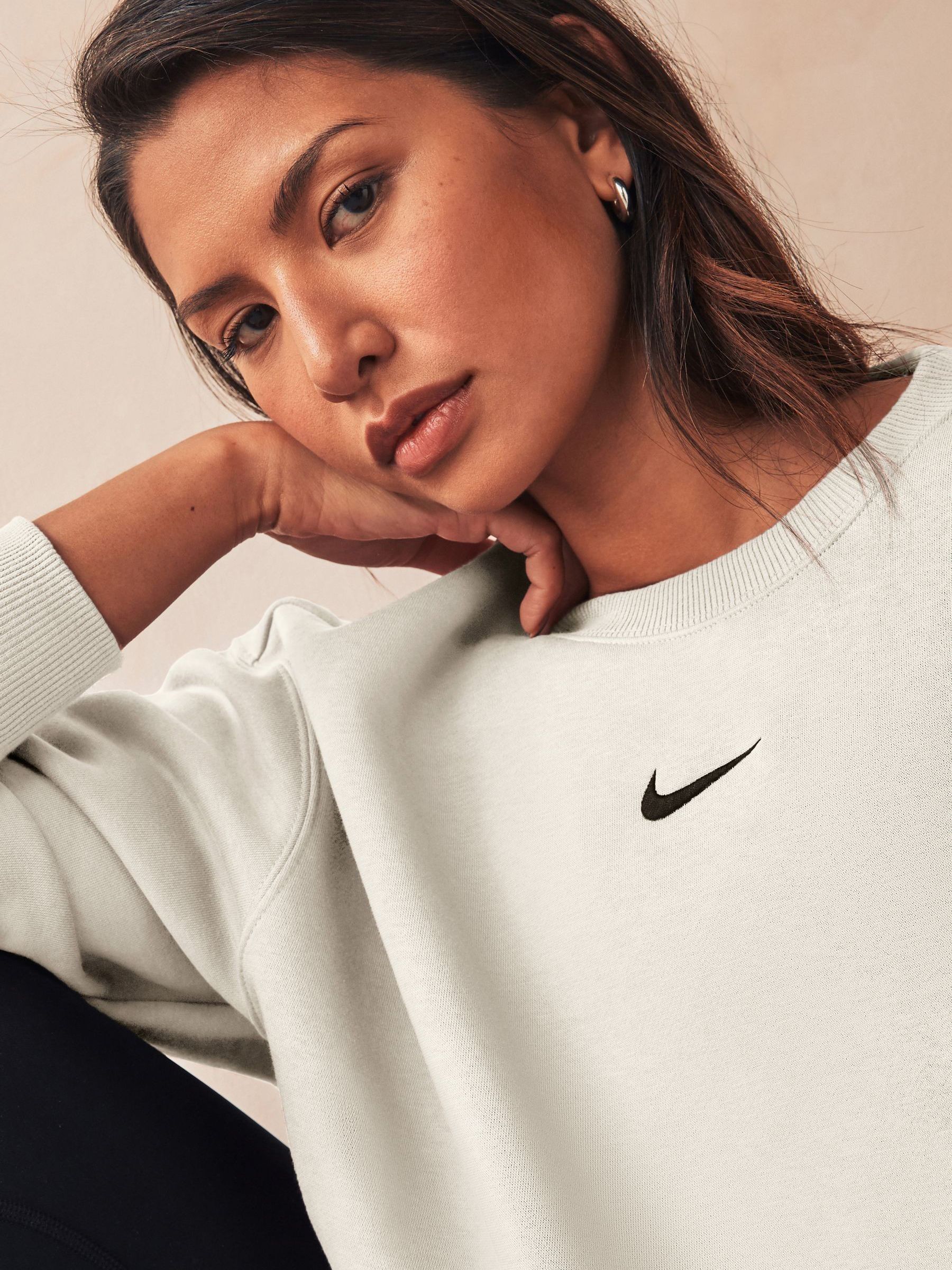 Nike Ivory Oversized Fleece Crew Neck Sweatshirt