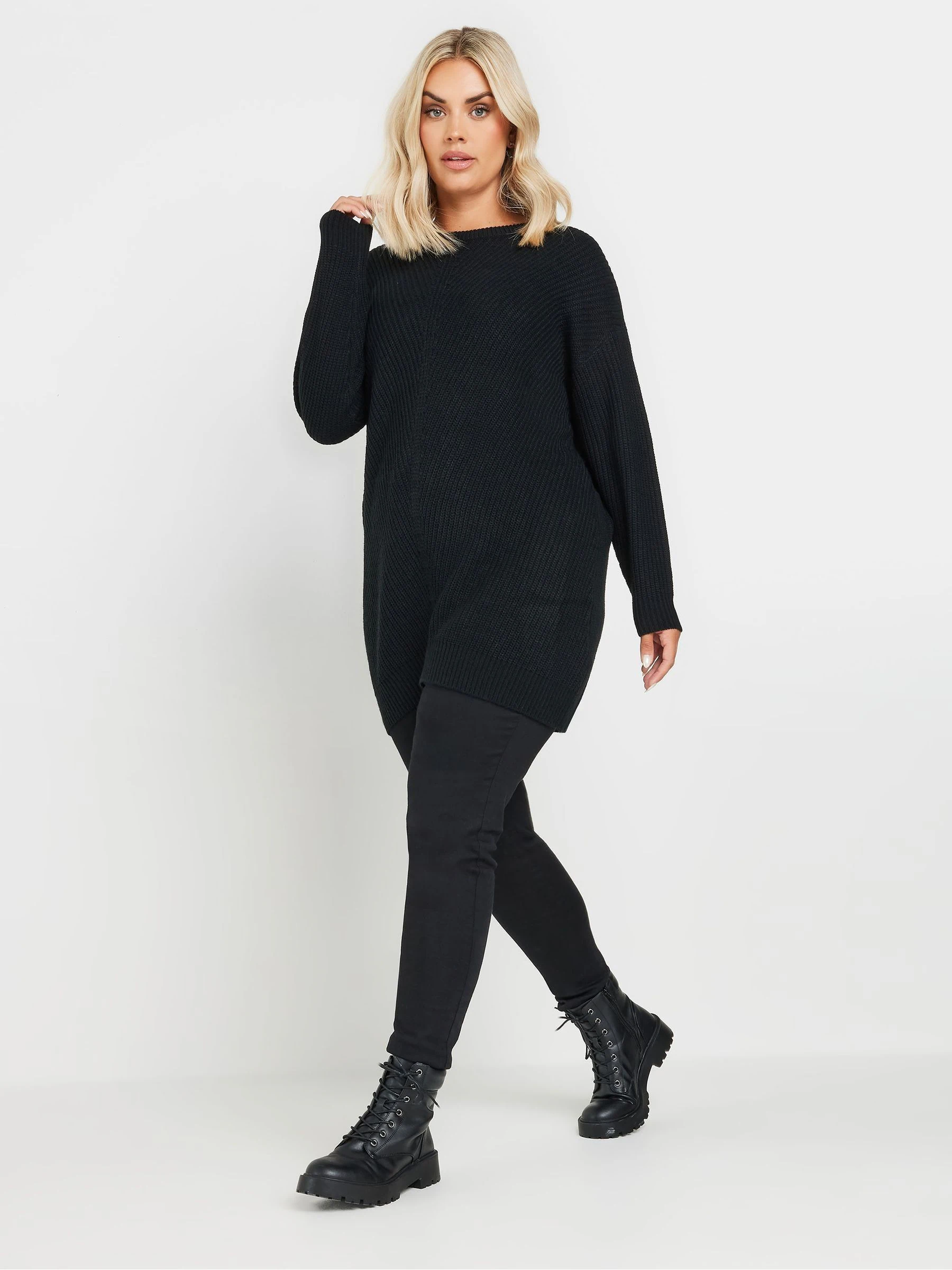 Yours Curve Black Essential Knitted Jumper