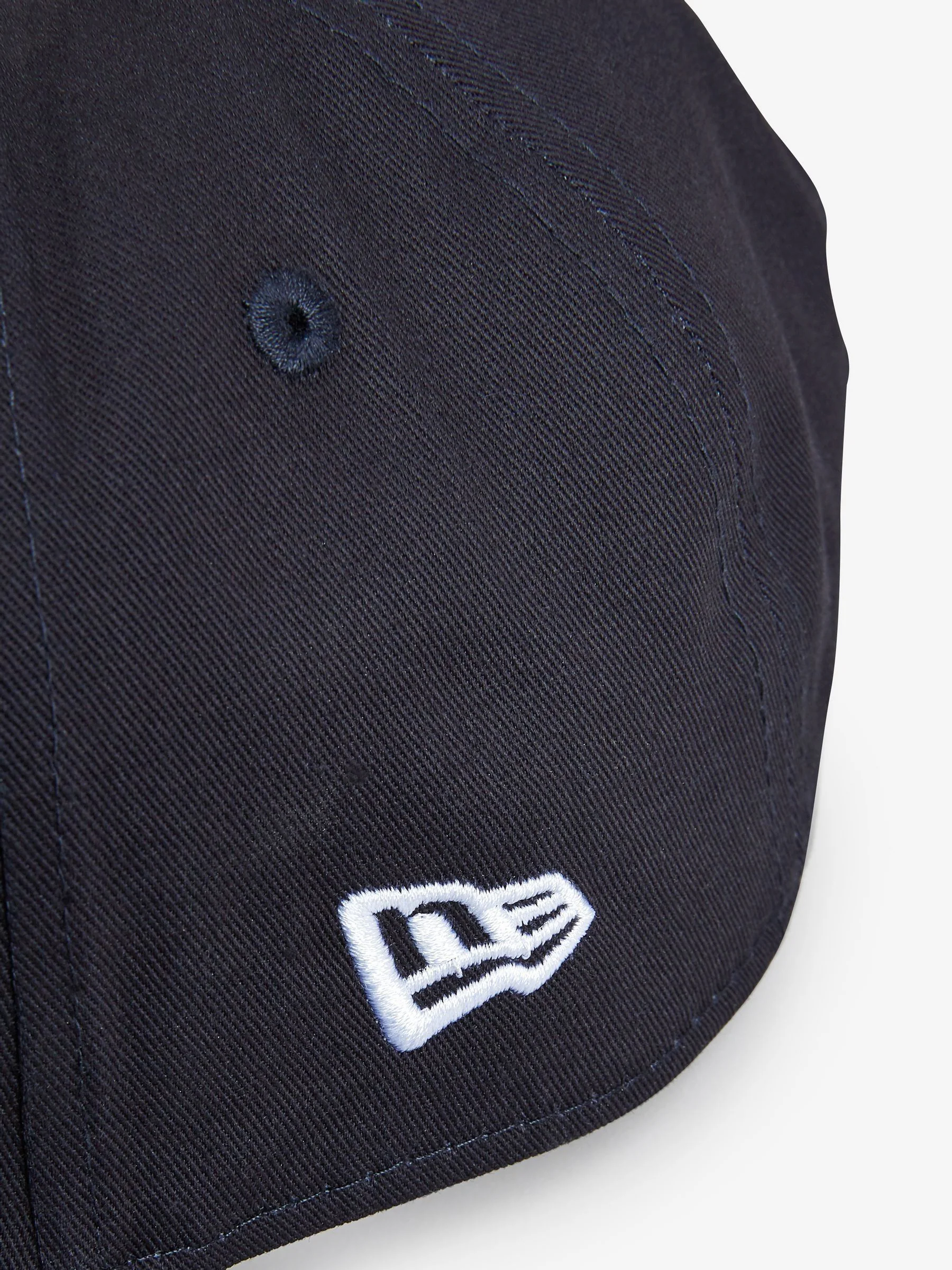 New Era® New York Yankees Essential 9FORTY Cap