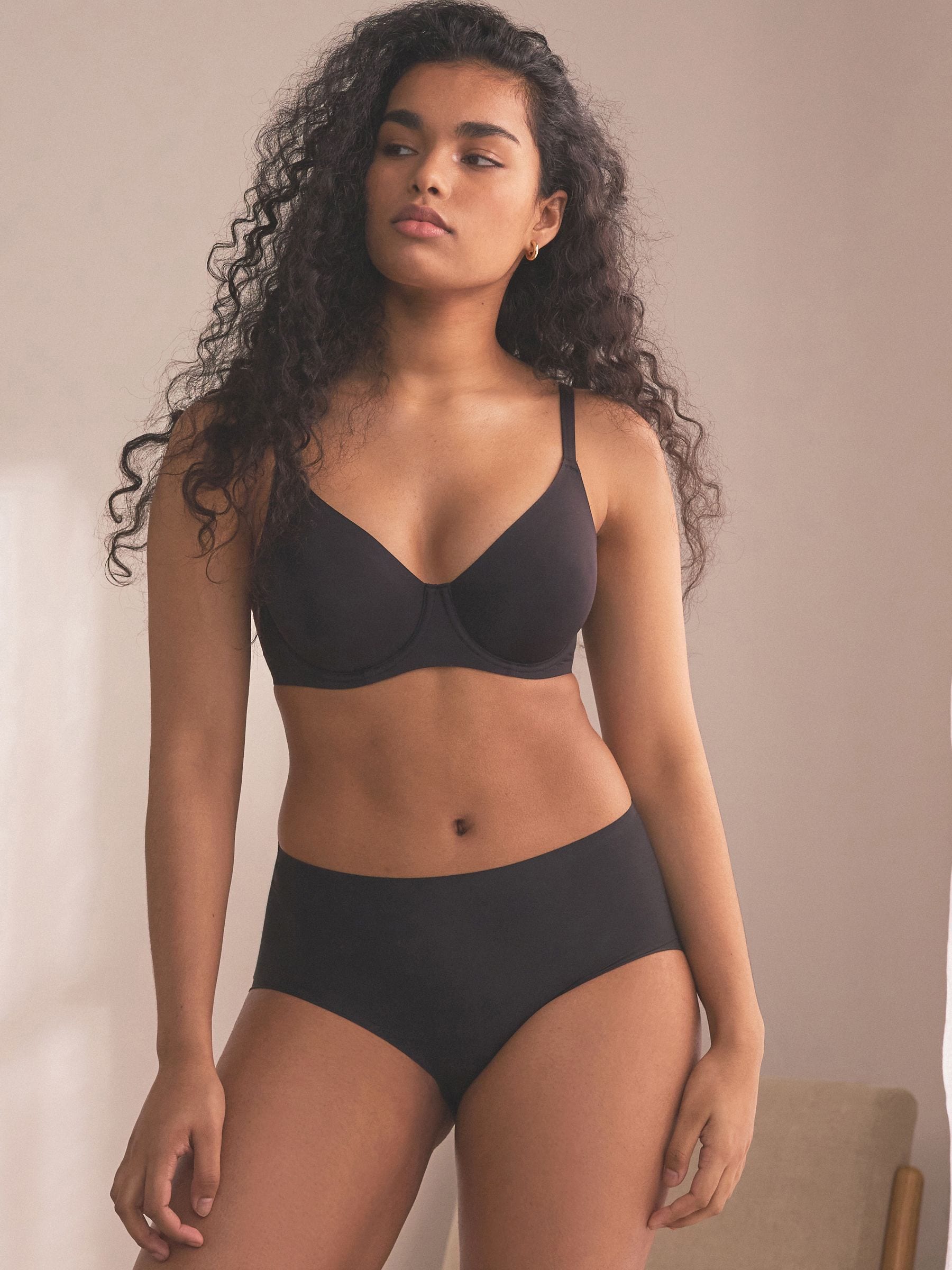 Black DD+ Forever Lite Smoothing Bra