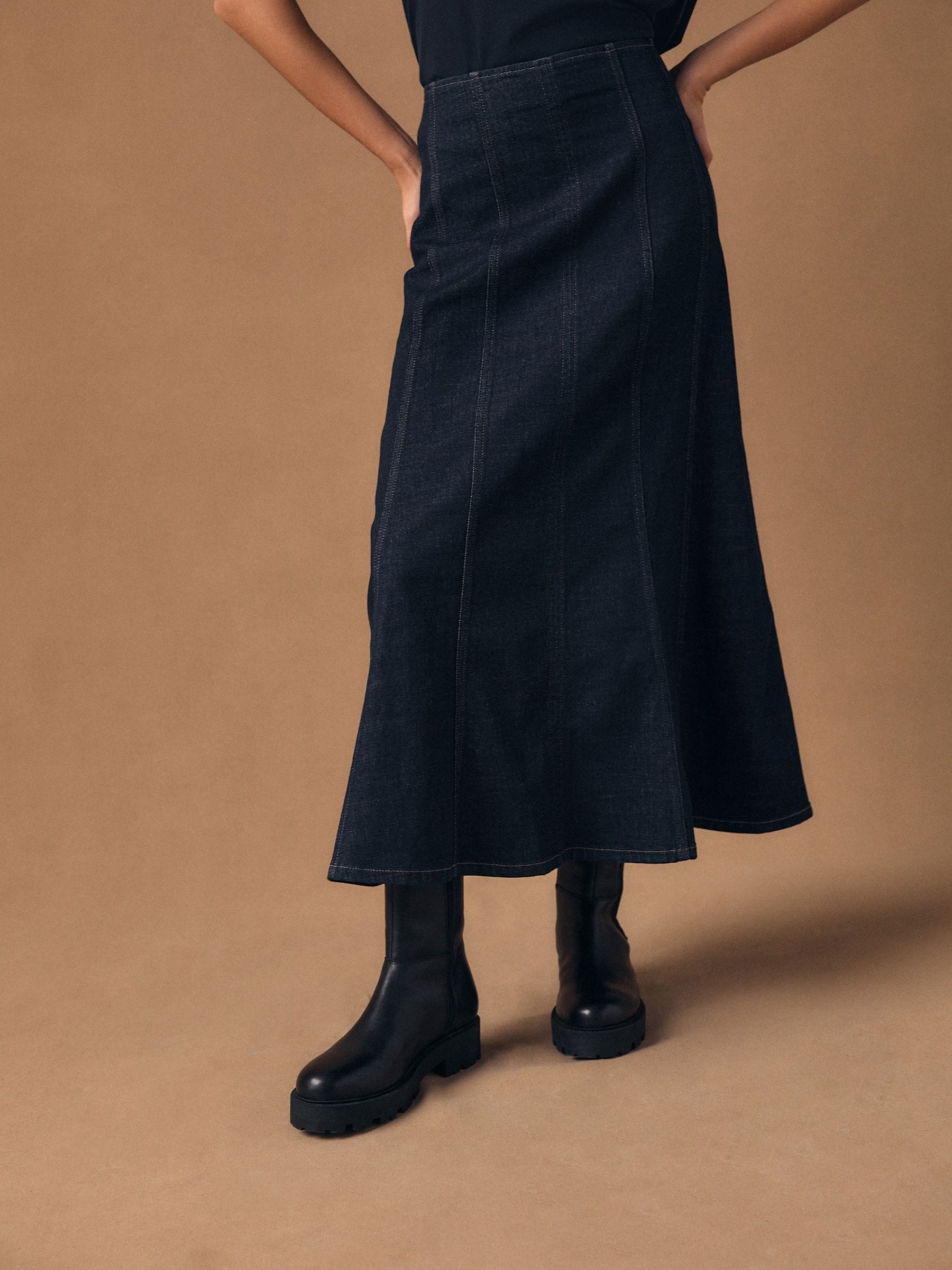 Denim Rinse Full Seamed Midi Skirt