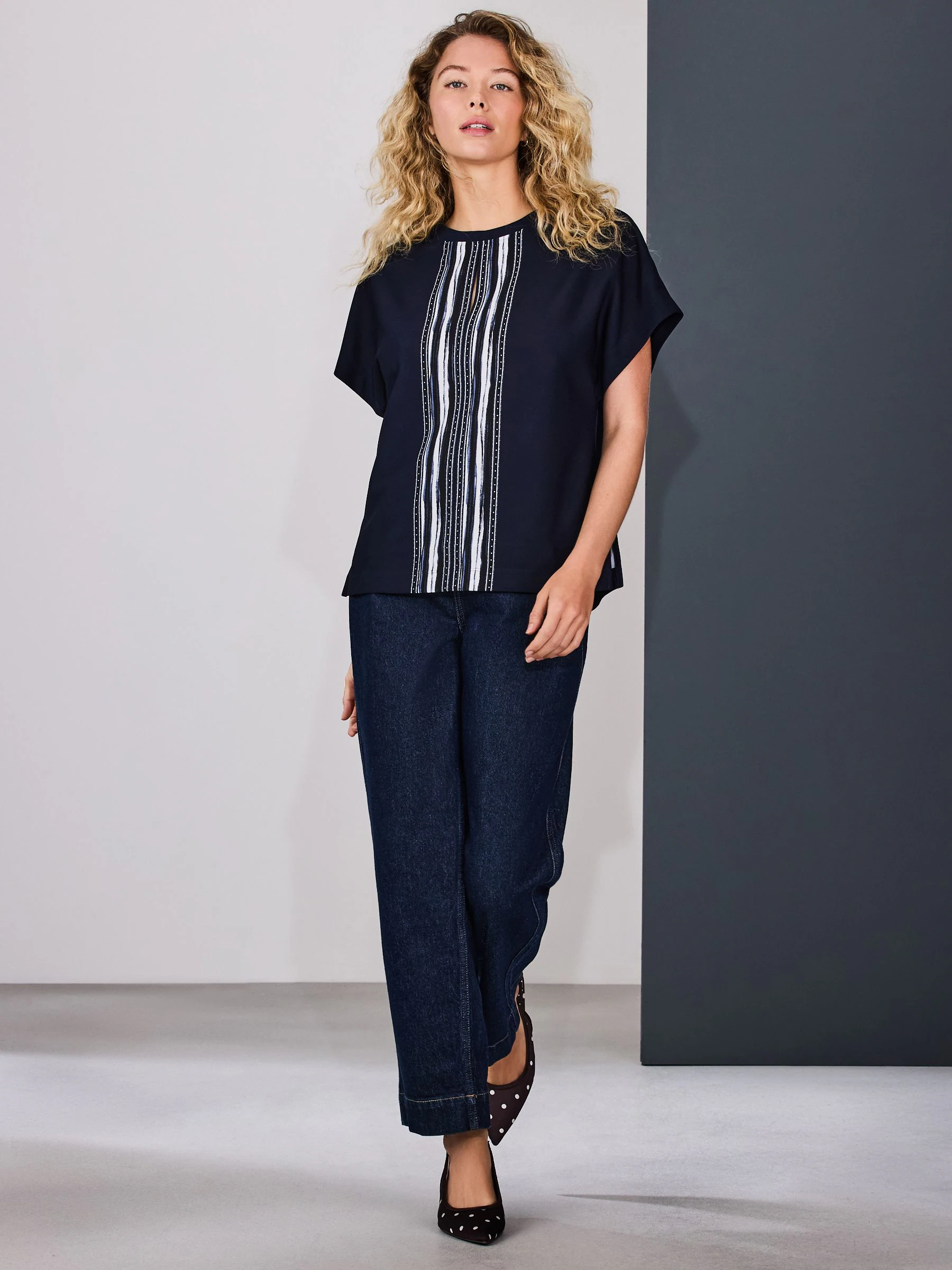 Navy/Ecru Stripe Short Sleeve Keyhole Crew Neck Top