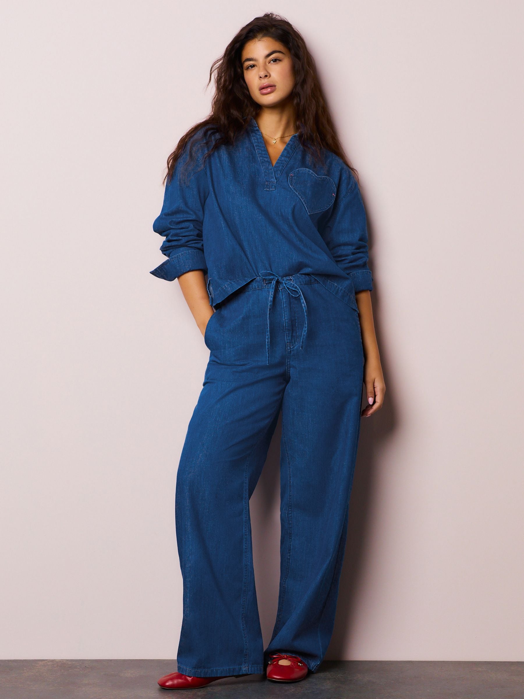 Mid Blue Heart Pocket Detail Wide Leg Joggers Jeans