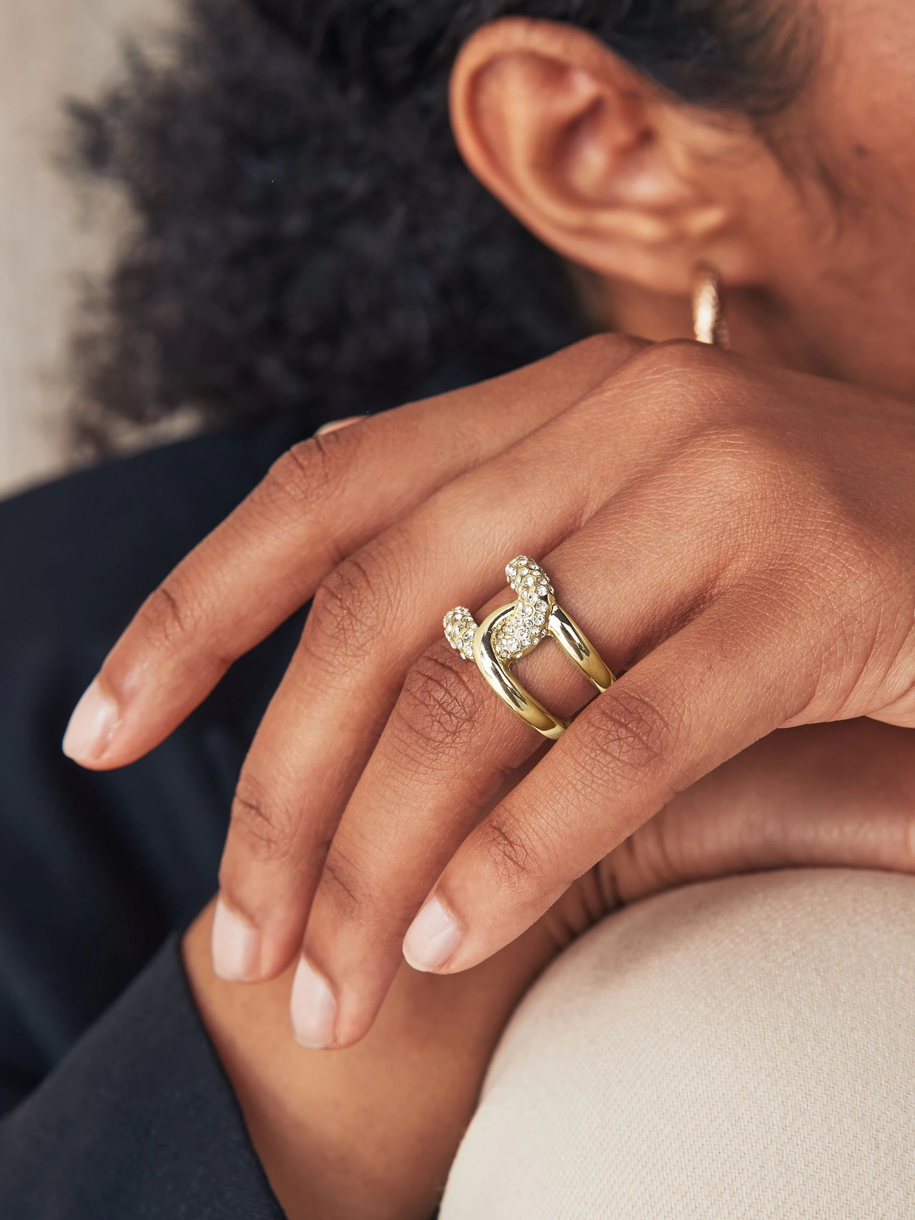 Gold Tone Interlink Sparkle Ring