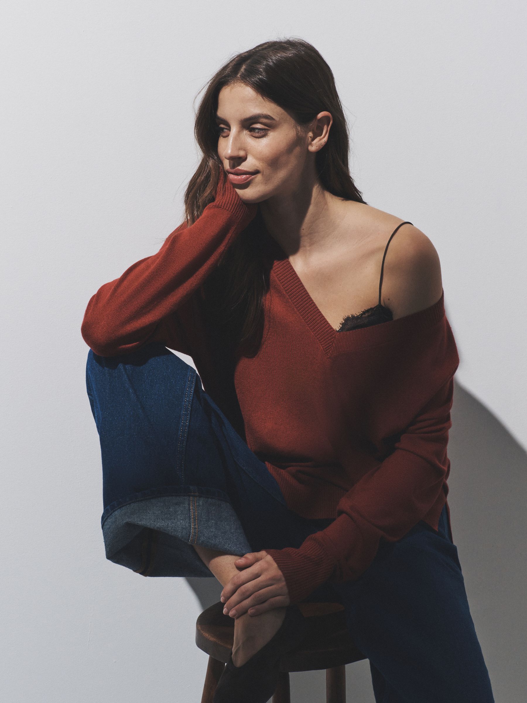 The Set 4 Pack 4 Pack Fine Knit V-Neck Jumpers Brown/Red/Pink