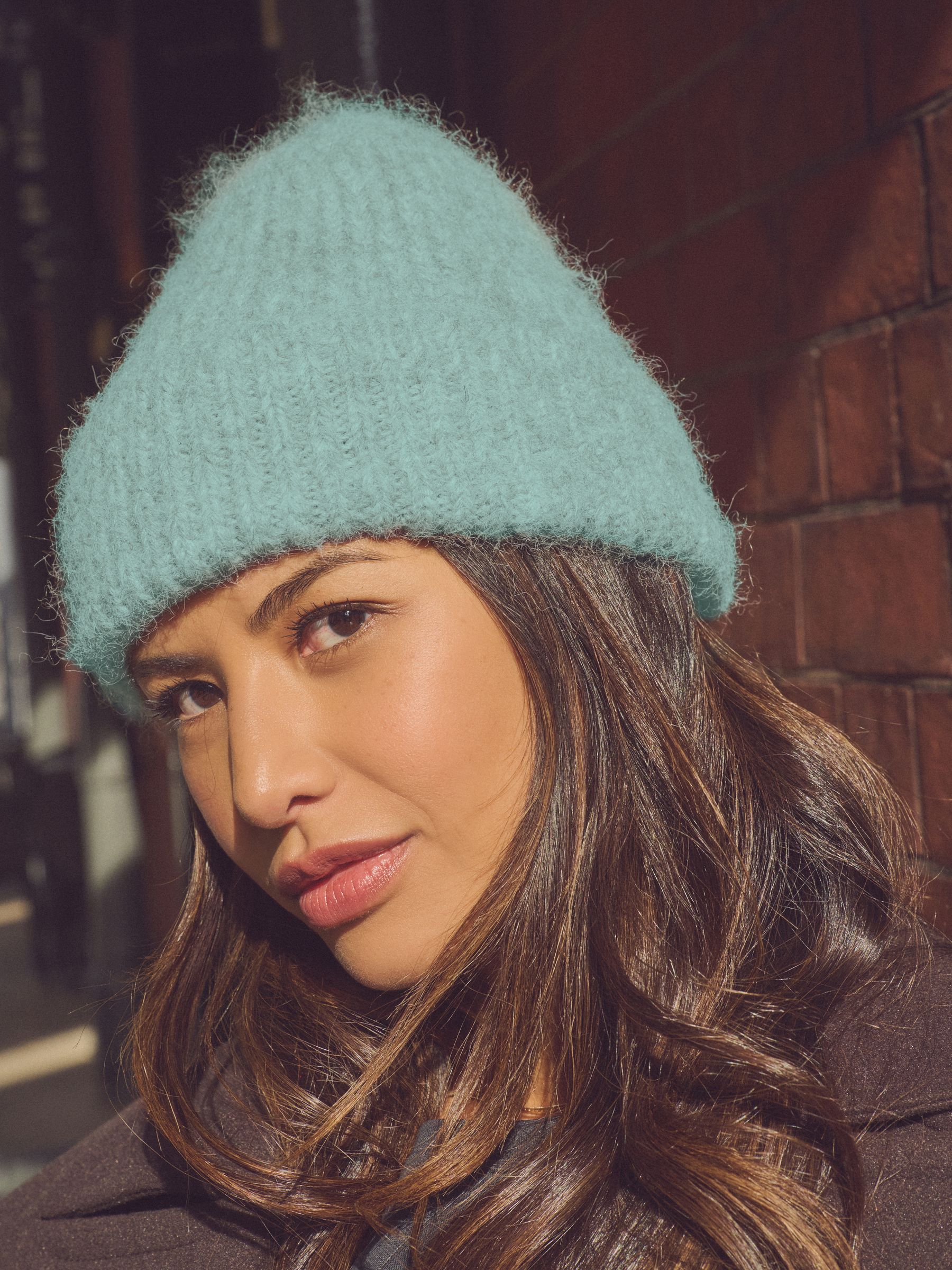 Turquoise Blue Ribbed Beanie Containing Wool Hat