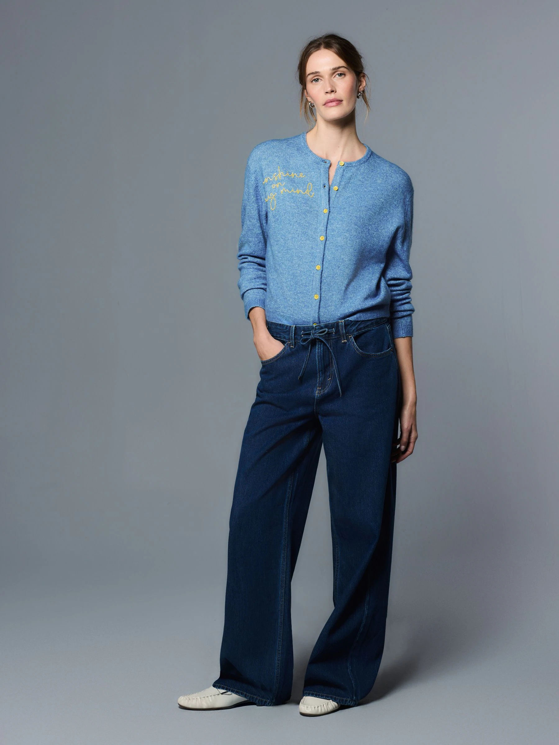 Chambray Blue Embellished Crew Neck Knitted Cardigan With Wool