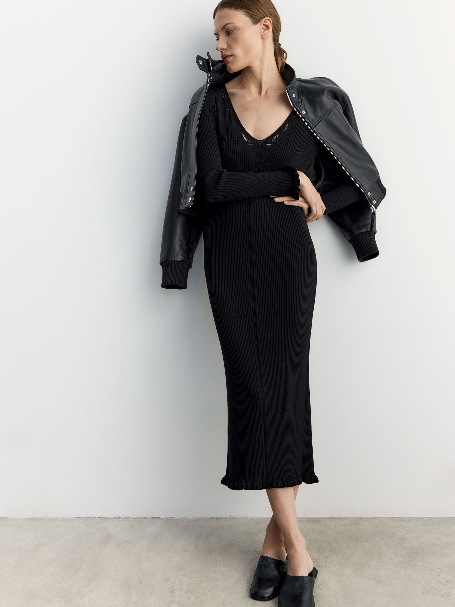 BHOEM Knitted Long Sleeve Midi Black Dress