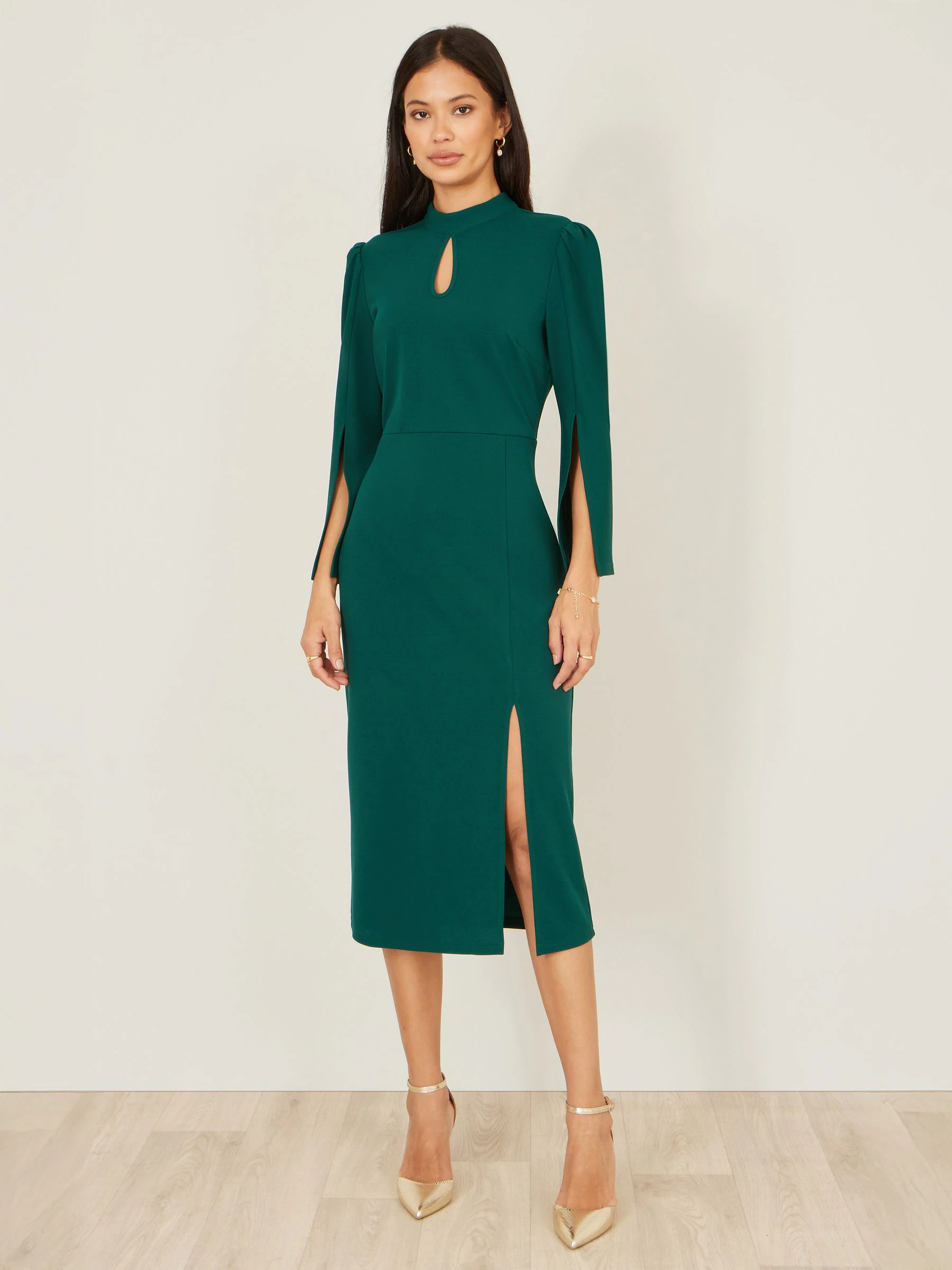 Yumi Green Fitted Midi Dress With Flute Sleeves