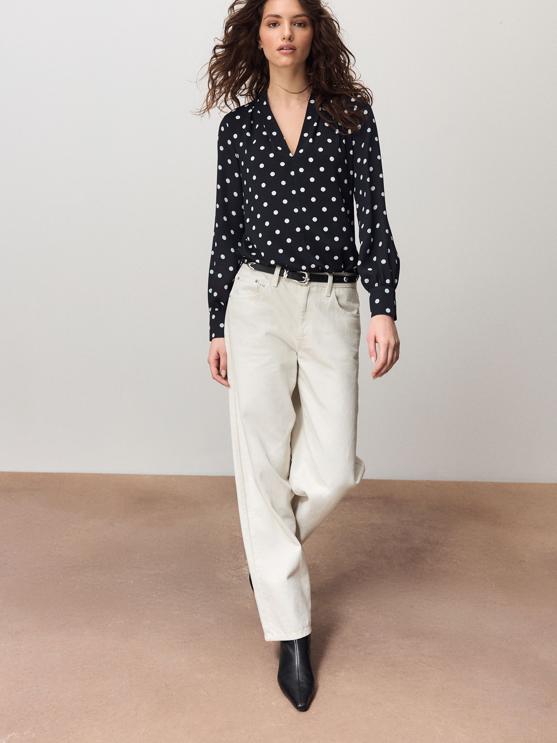 Black/White Spot Long Sleeve V-Neck Blouse