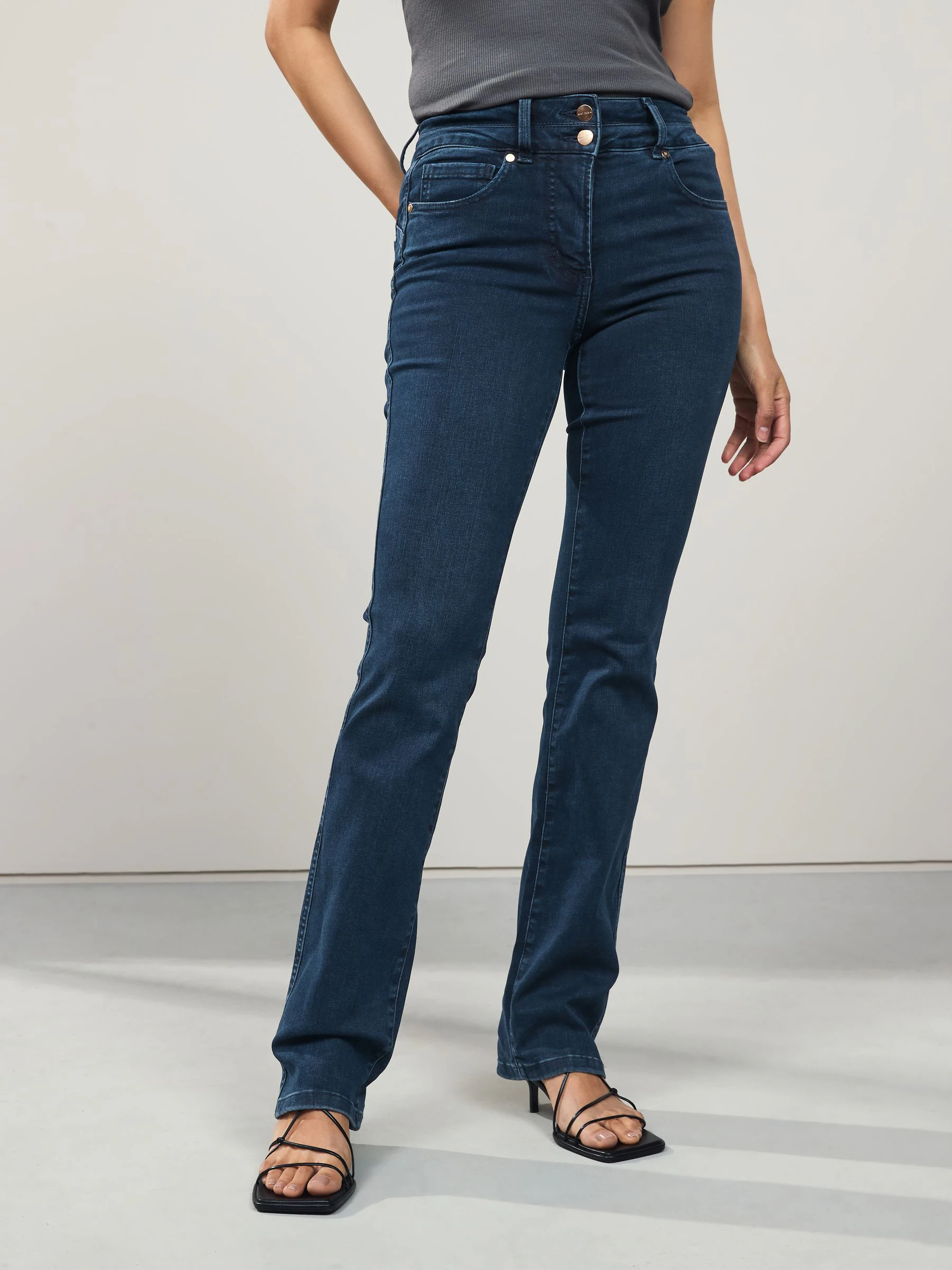 Dark Blue Denim Lift. Slim And Shape Bootcut Jeans
