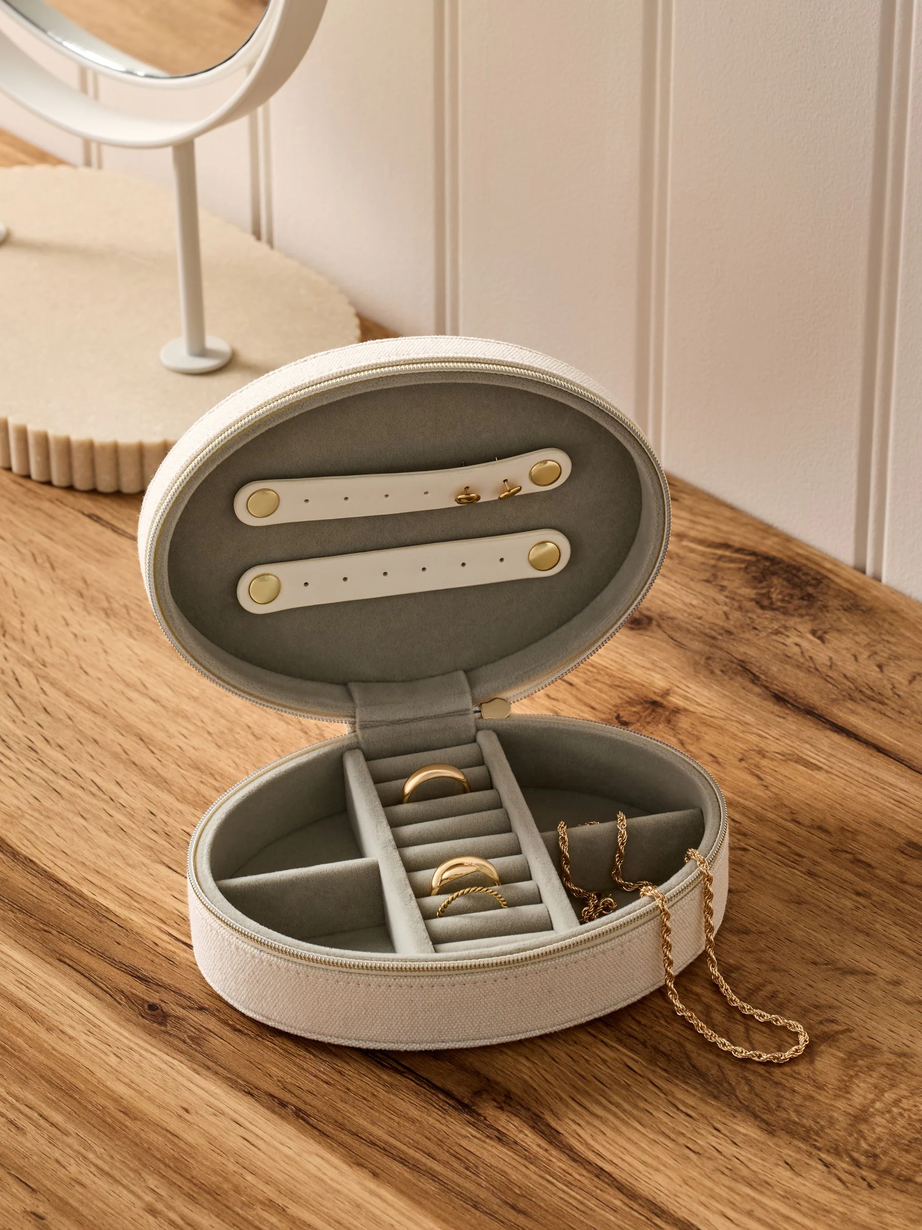 Hamish the Highland Cow Jewellery Box