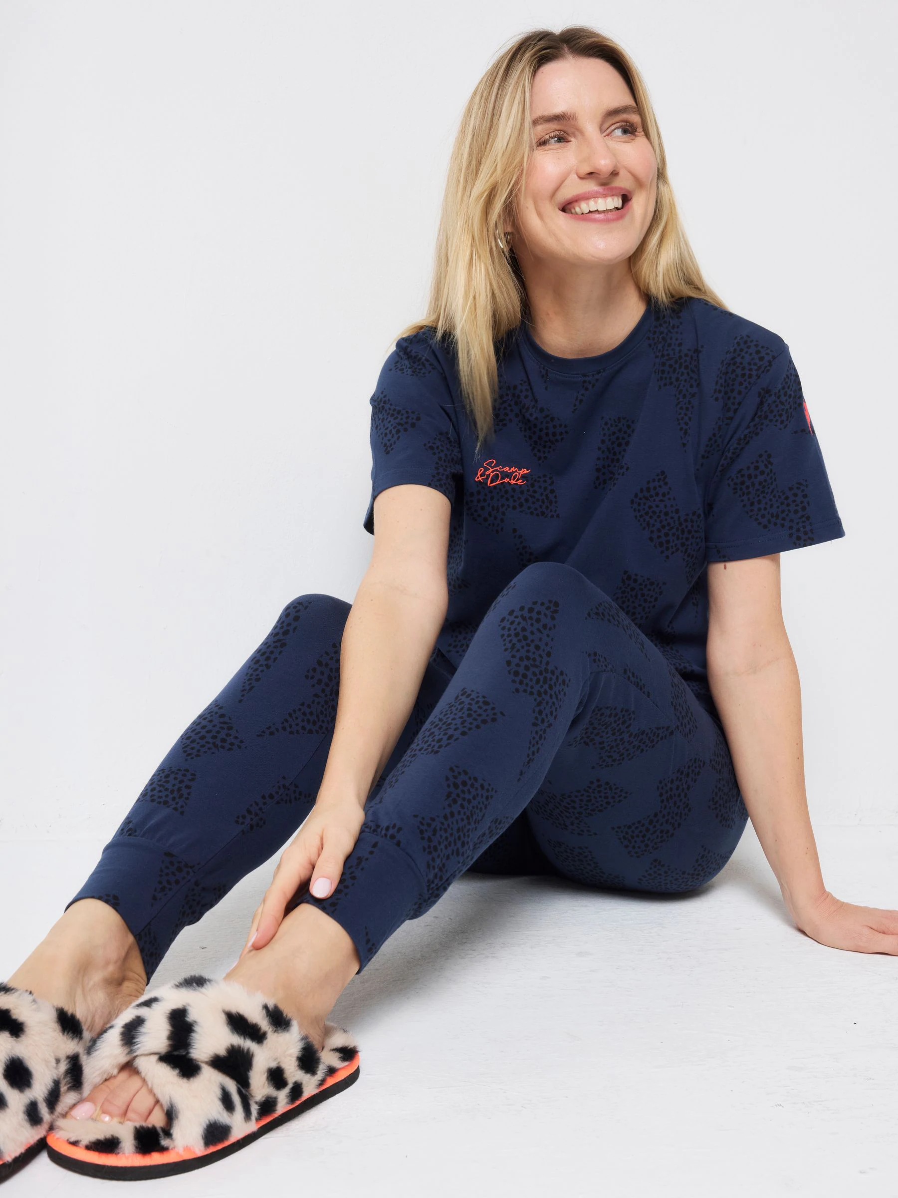 SCAMP & DUDE Cream Cheetah & Lightning Bolt Faux Fur Cross Over Slippers