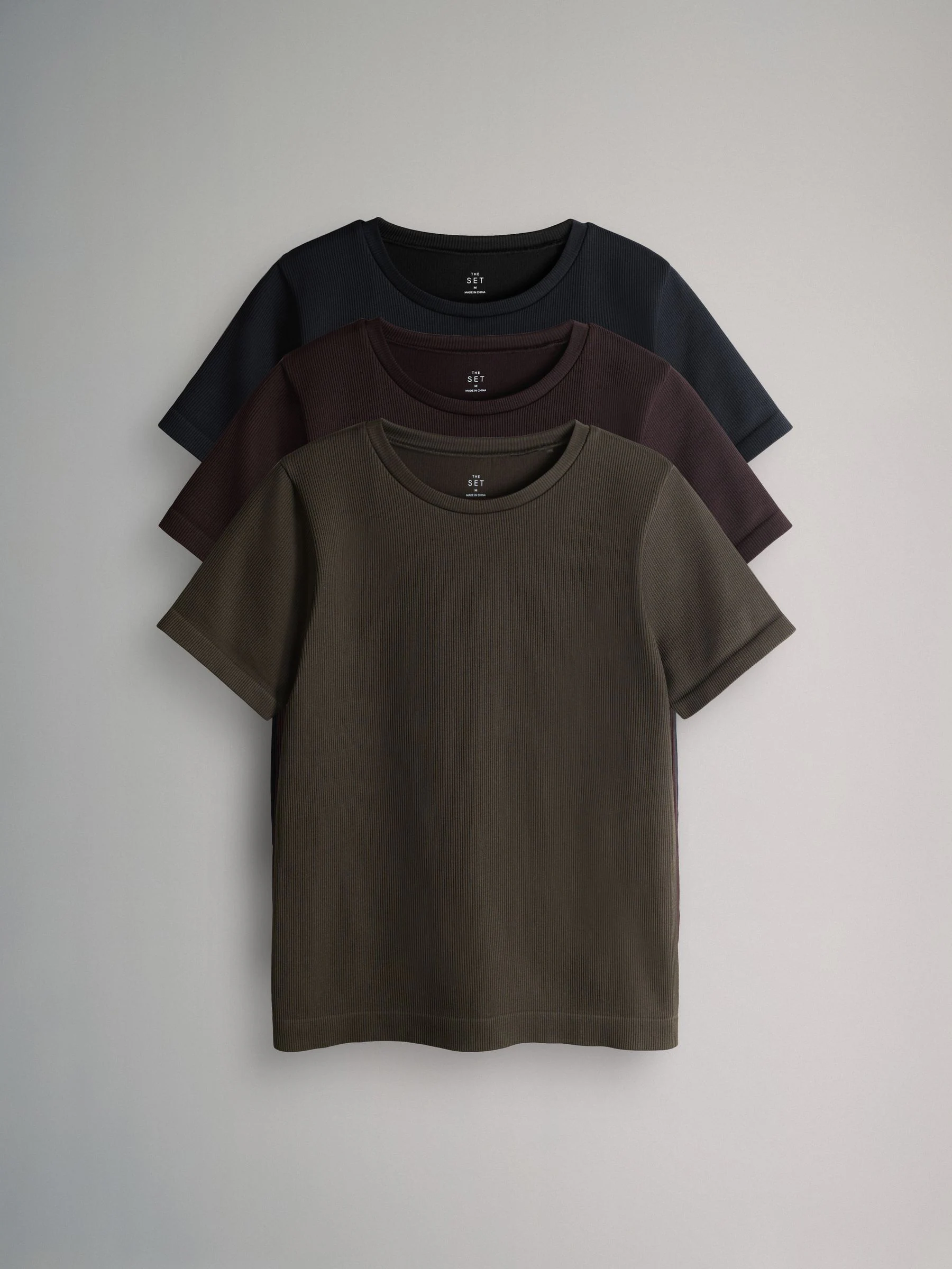 The Set 3 Pack Active Ribbed Sports T-Shirt Black/Chocolate Brown/Khaki