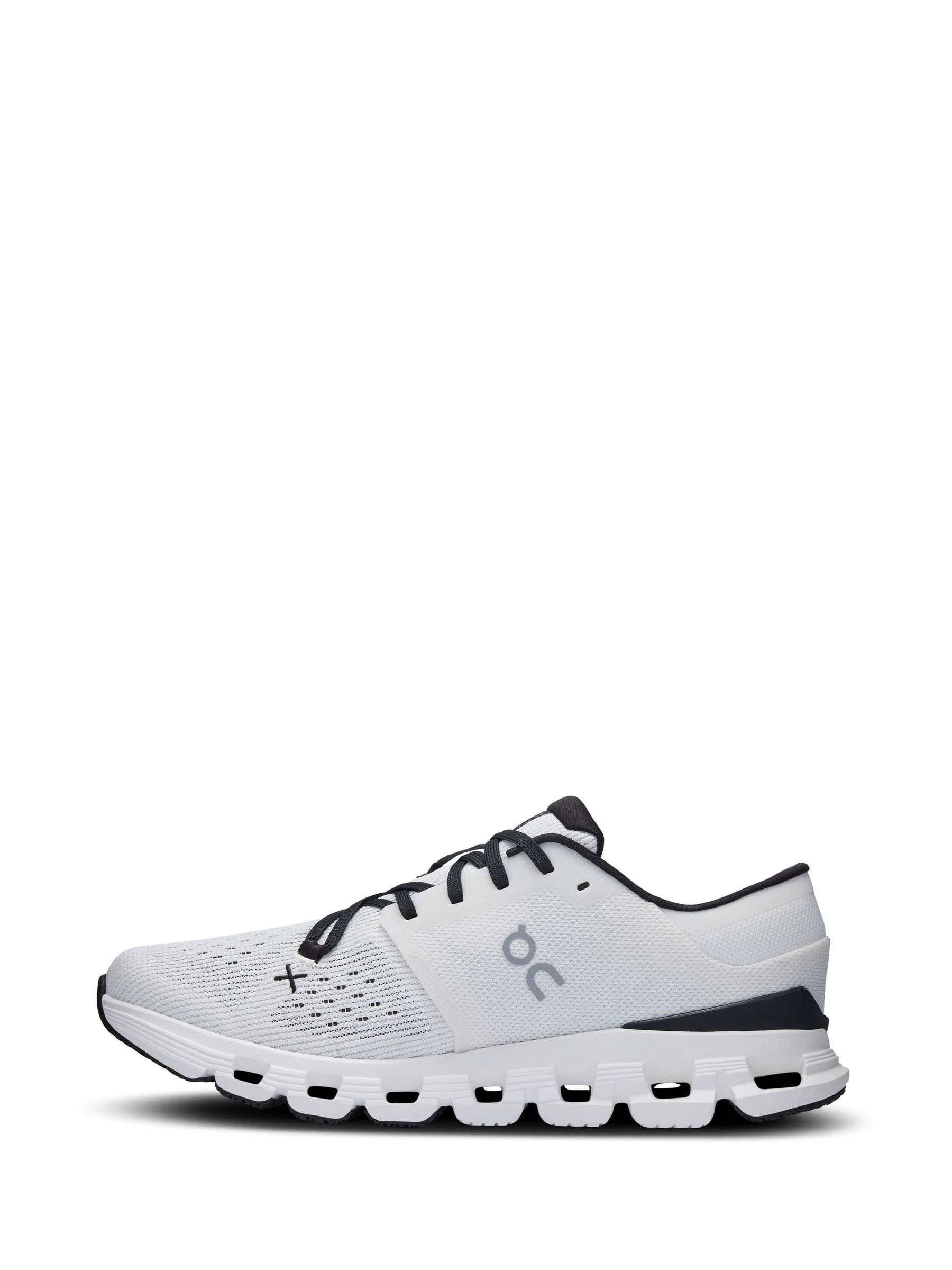 On White Cloud X 4 Lifestyle Trainers