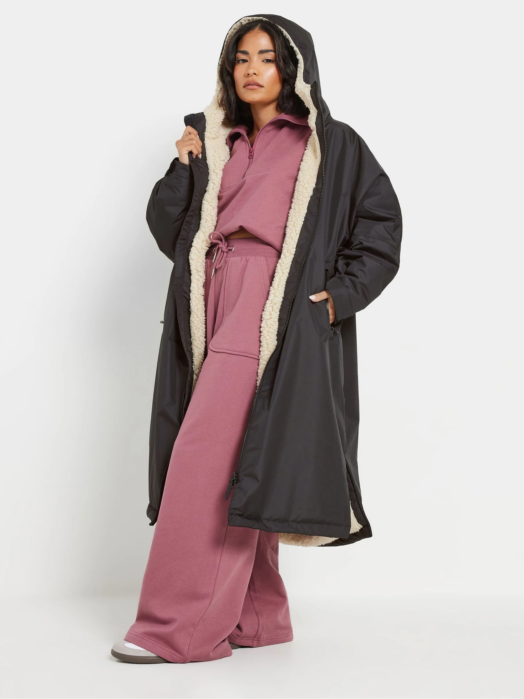 PixieGirl Petite Black Fleece Lined Changing Robe