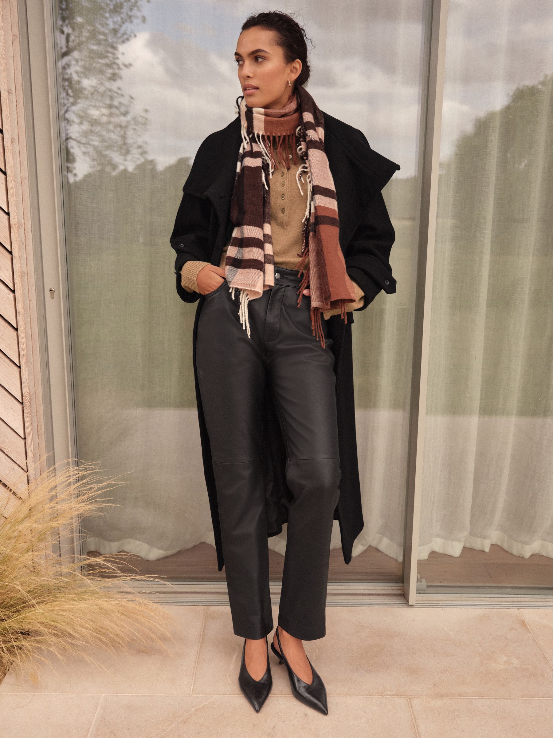 Black N. Premium Funnel Coat